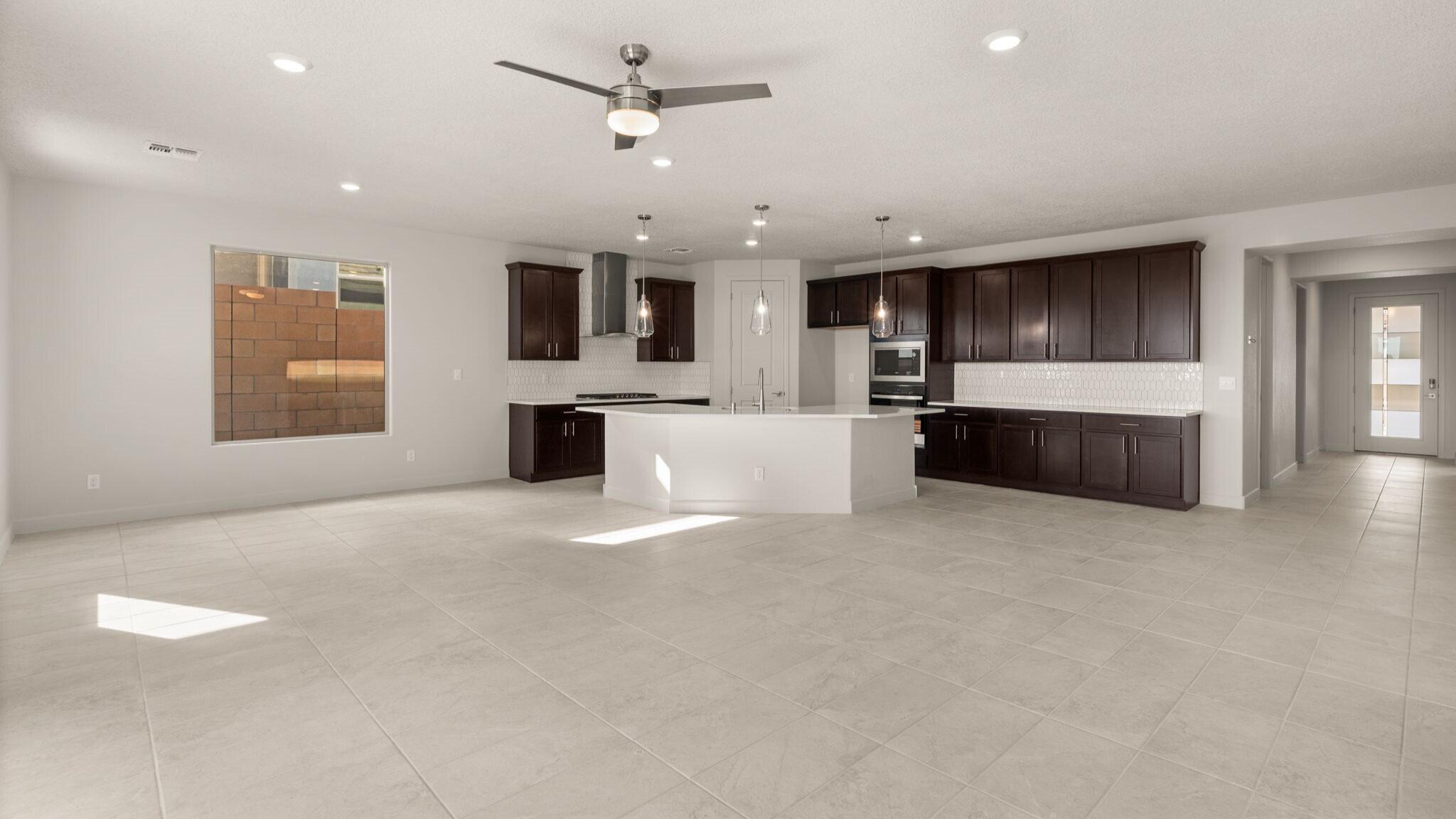 Photo 10 — 2467 Marble Avenue NE
