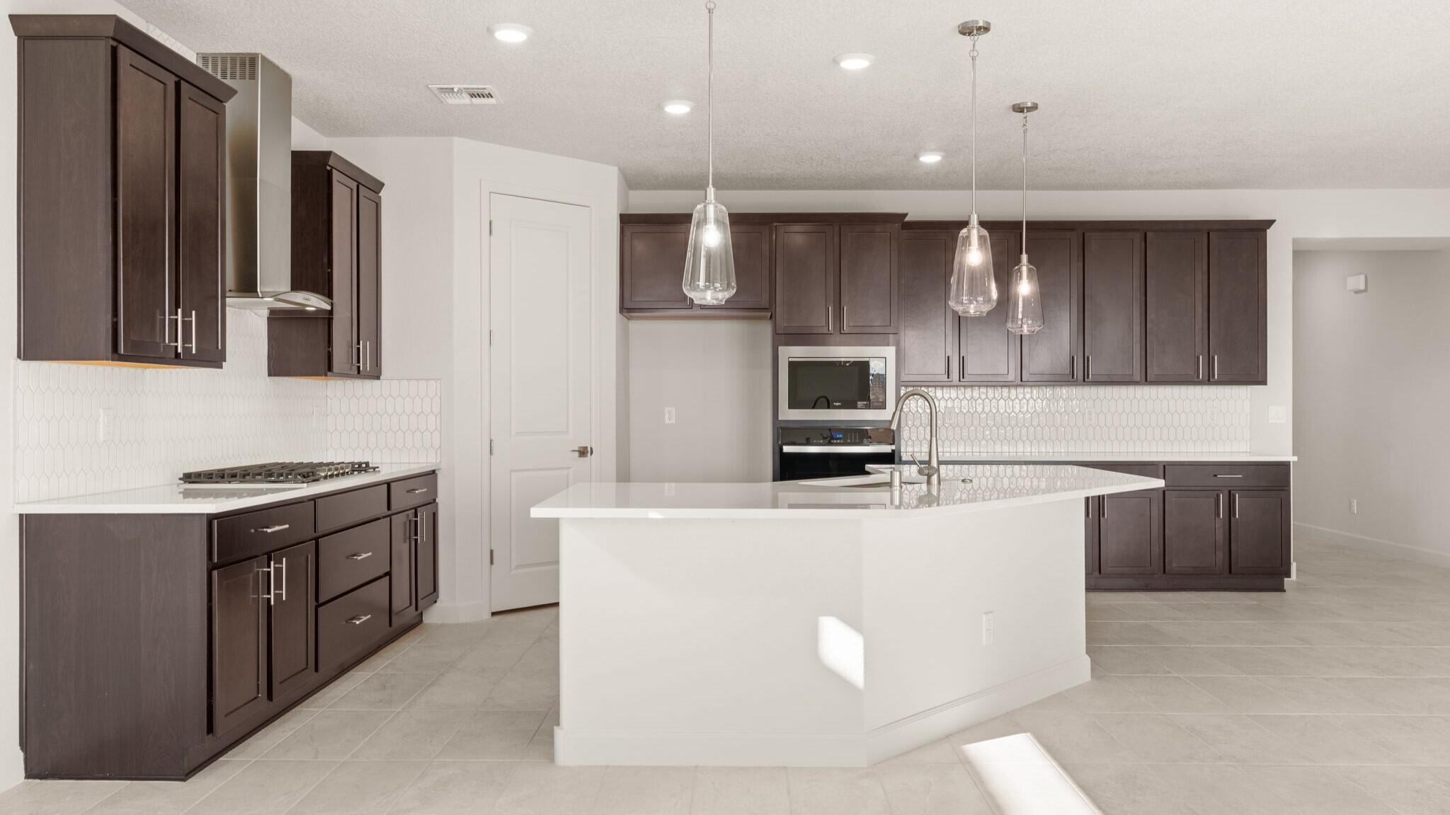 Photo 12 — 2467 Marble Avenue NE
