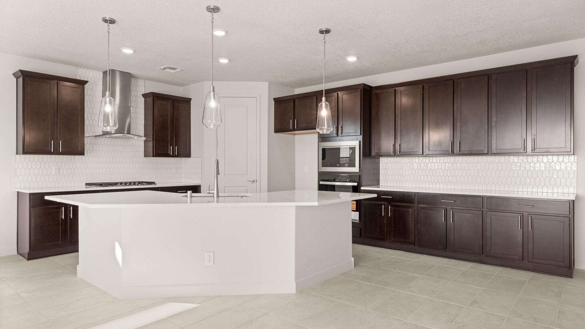 Photo 5 — 2467 Marble Avenue NE