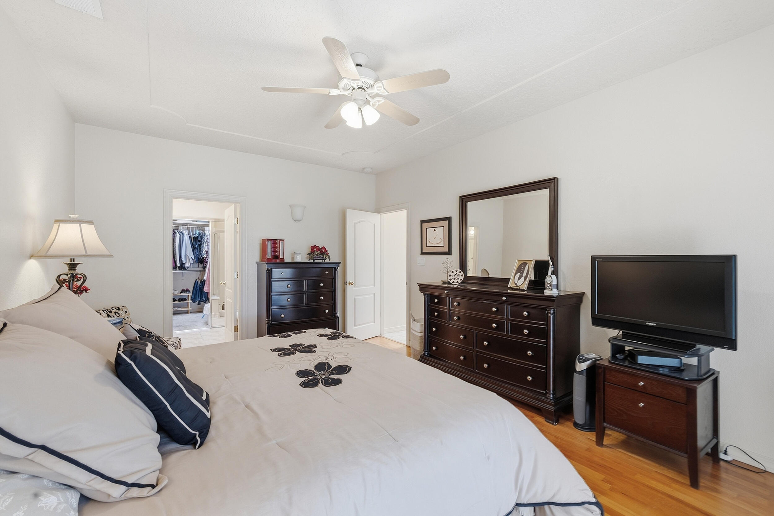 Photo 20 — 4520 Miramar Drive NW