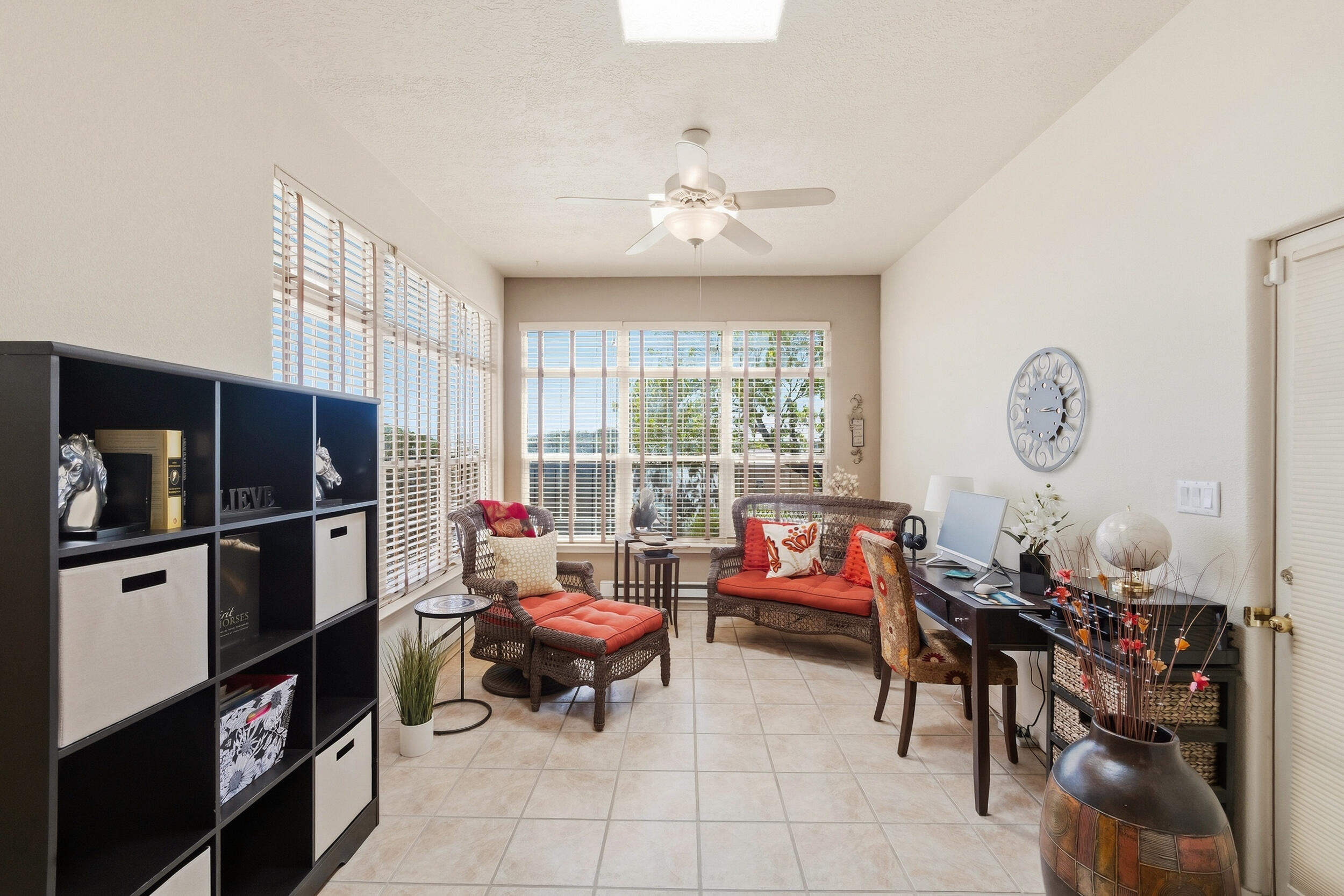 Photo 10 — 4520 Miramar Drive NW