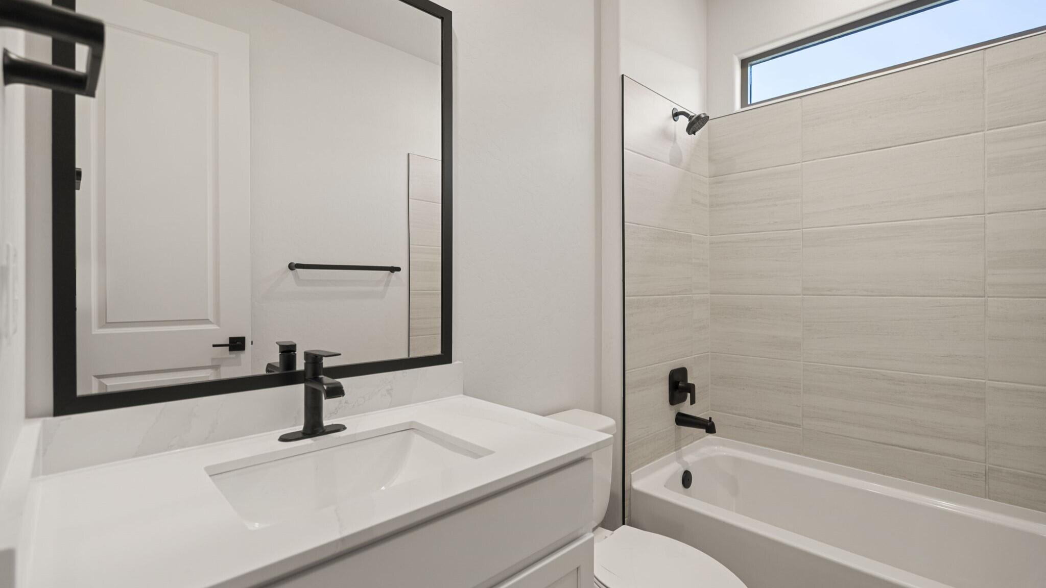 Photo 9 — 2440 Marble Avenue NE