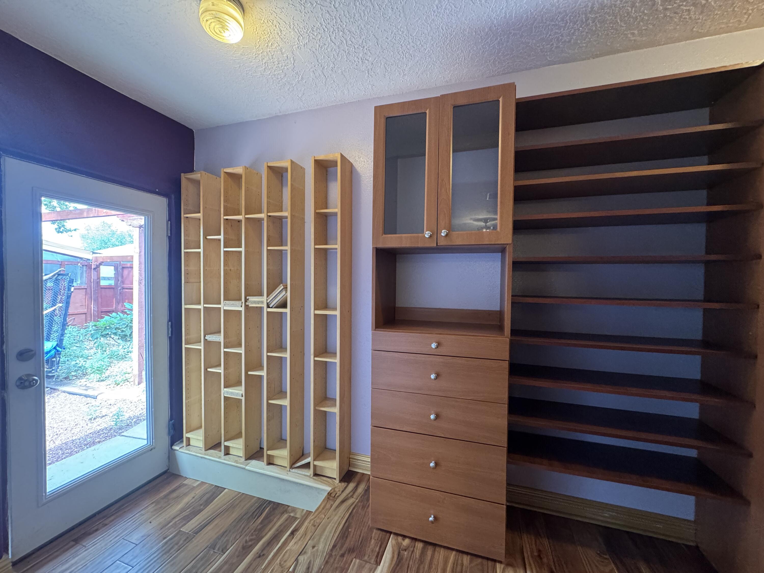 Photo 17 — 961 Alameda Boulevard NW