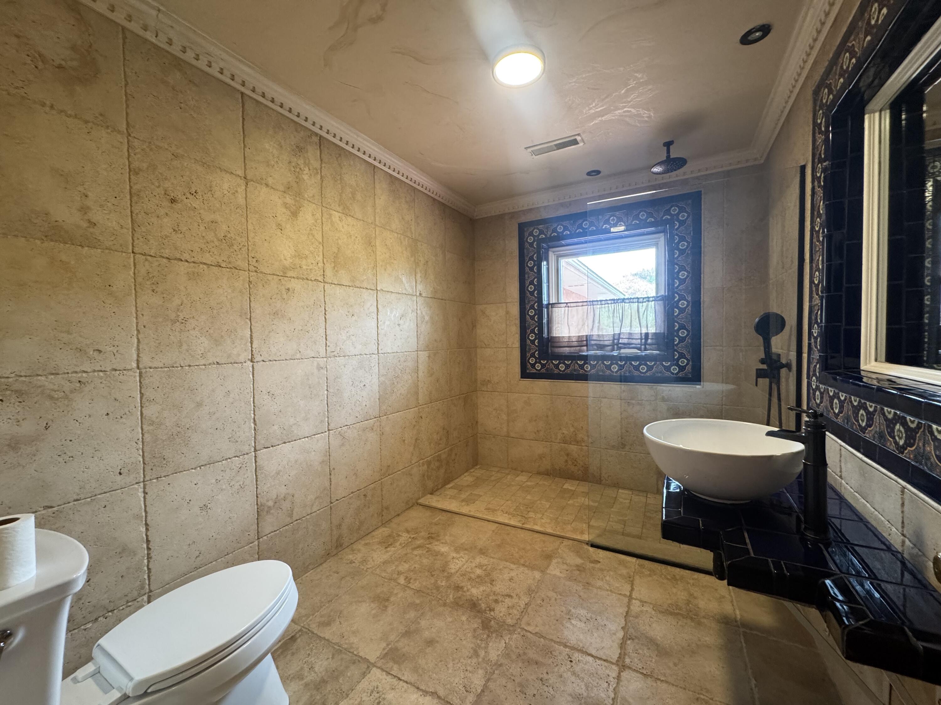 Photo 12 — 961 Alameda Boulevard NW