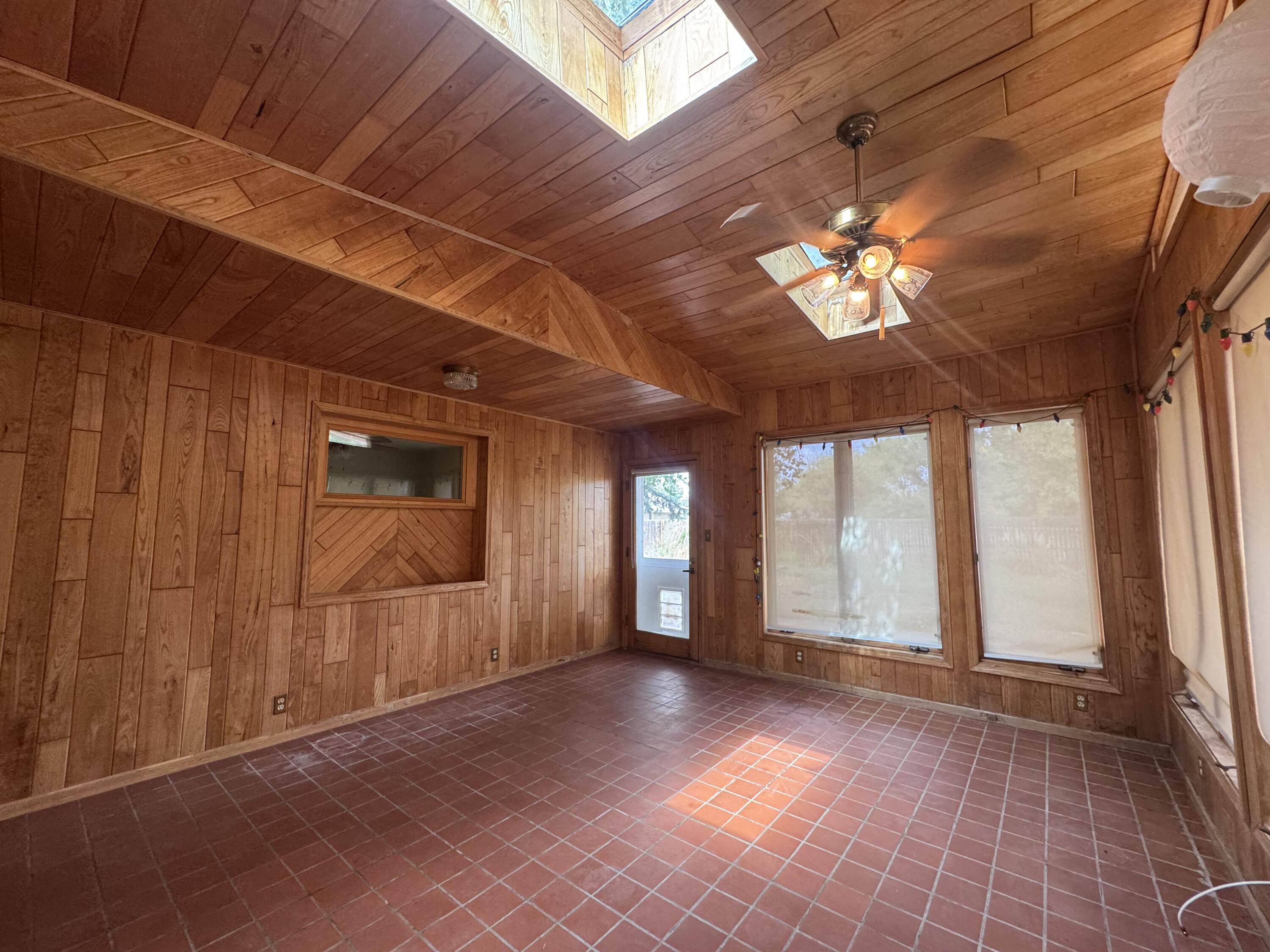 Photo 5 — 961 Alameda Boulevard NW