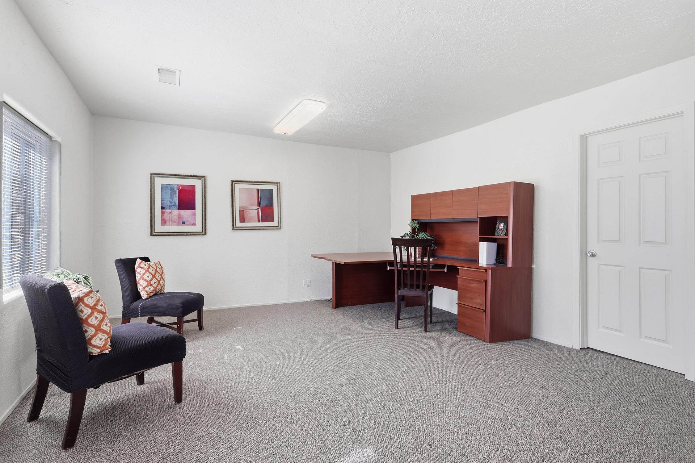 Photo 15 — 9511 4th Street NW
