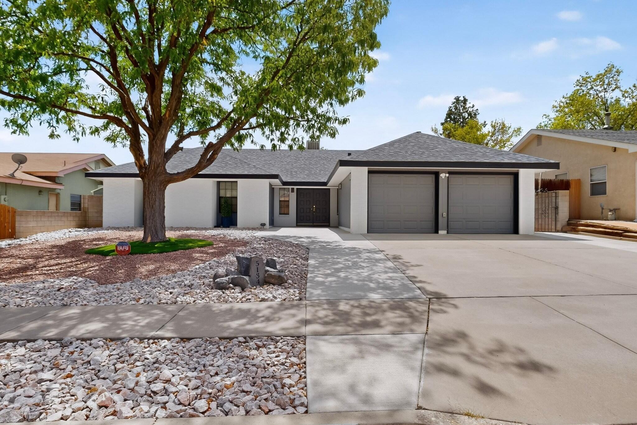 5134 Hattiesburg Avenue NW, Albuquerque, NM 87120
