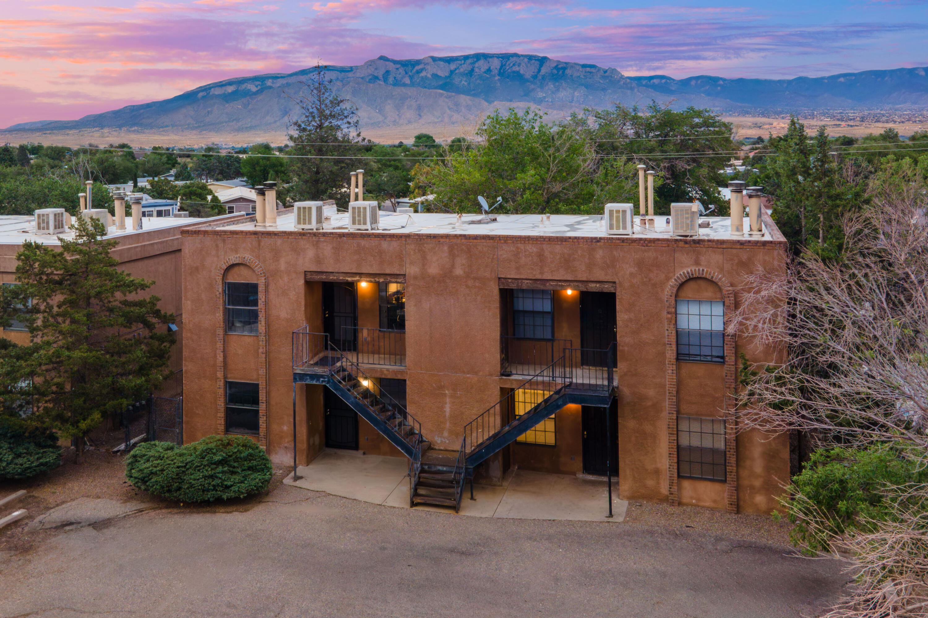 1000 Meadowlark Court SE, Rio Rancho, NM 87124