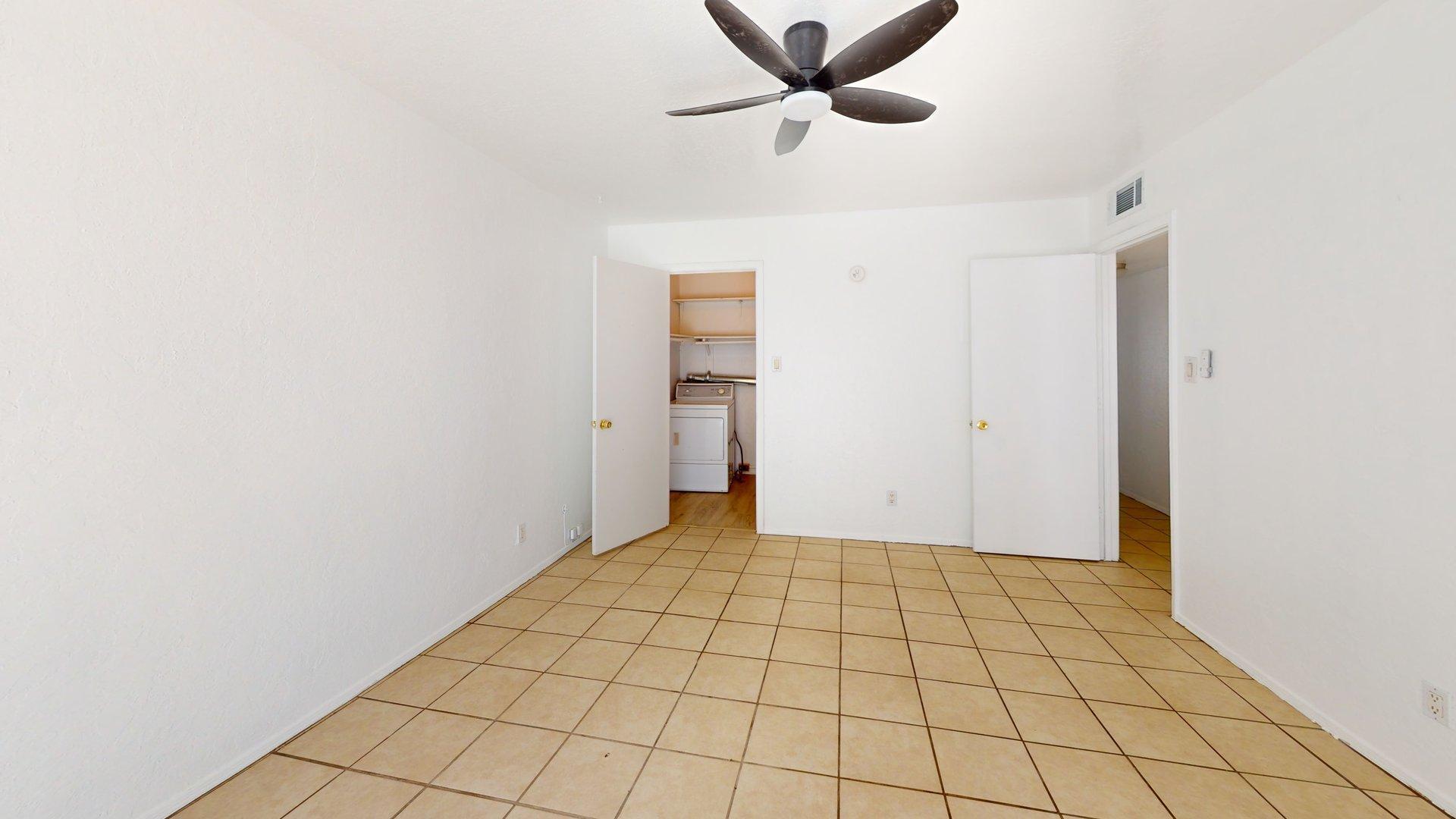 Photo 14 — 1000 Meadowlark Court SE