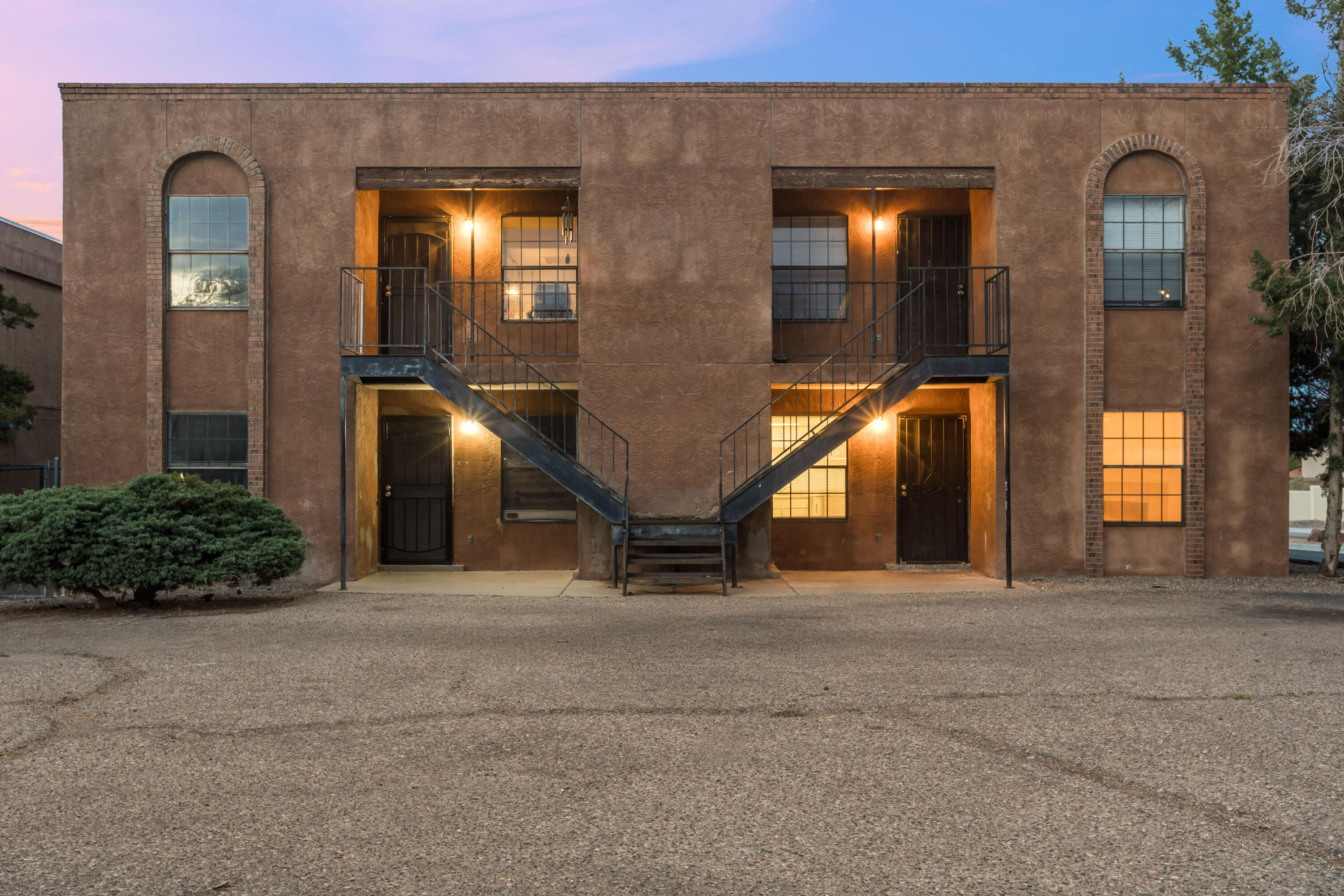Photo 6 — 1000 Meadowlark Court SE