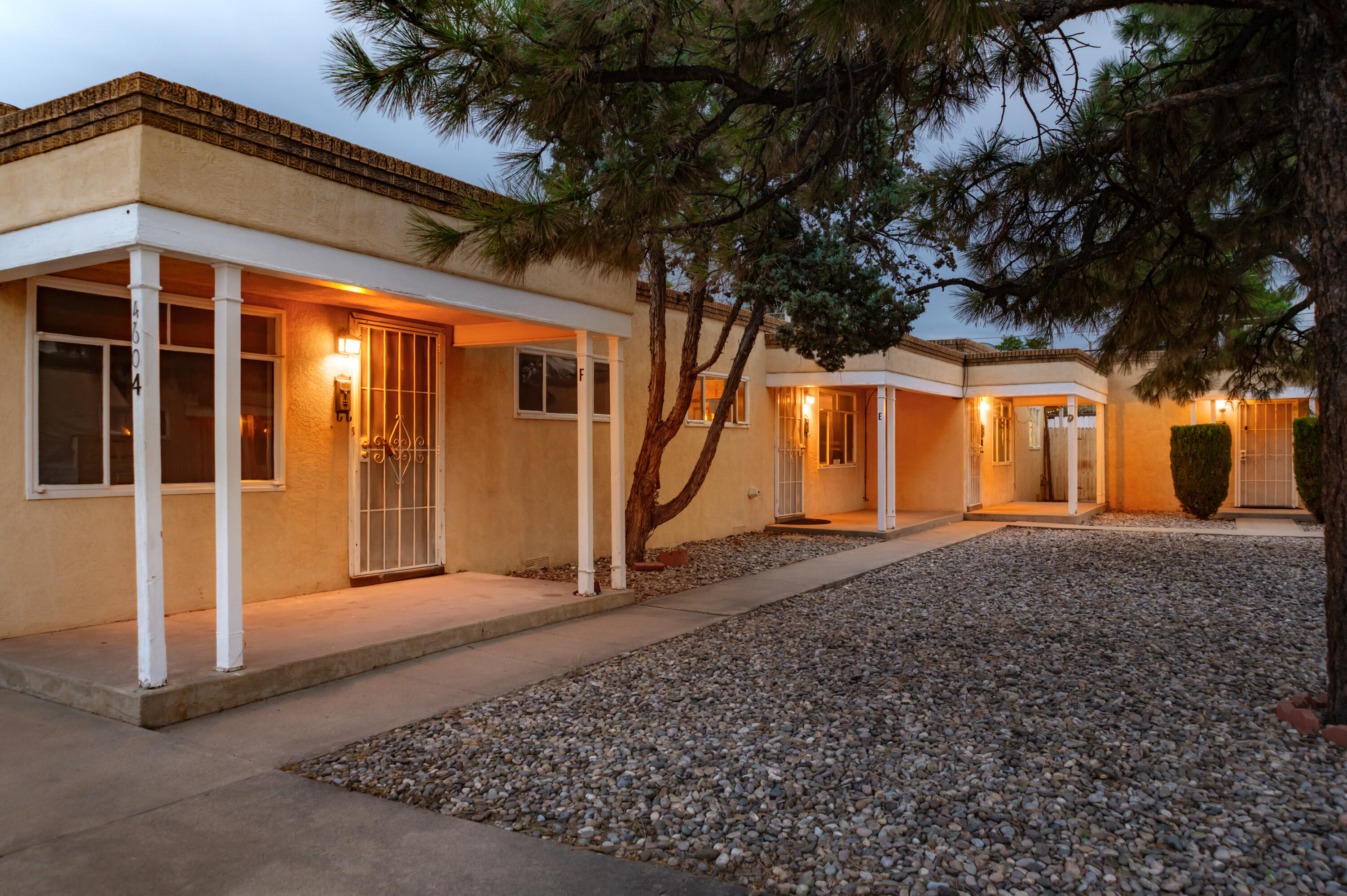 4600 Zuni Road SE, Albuquerque, NM 87108