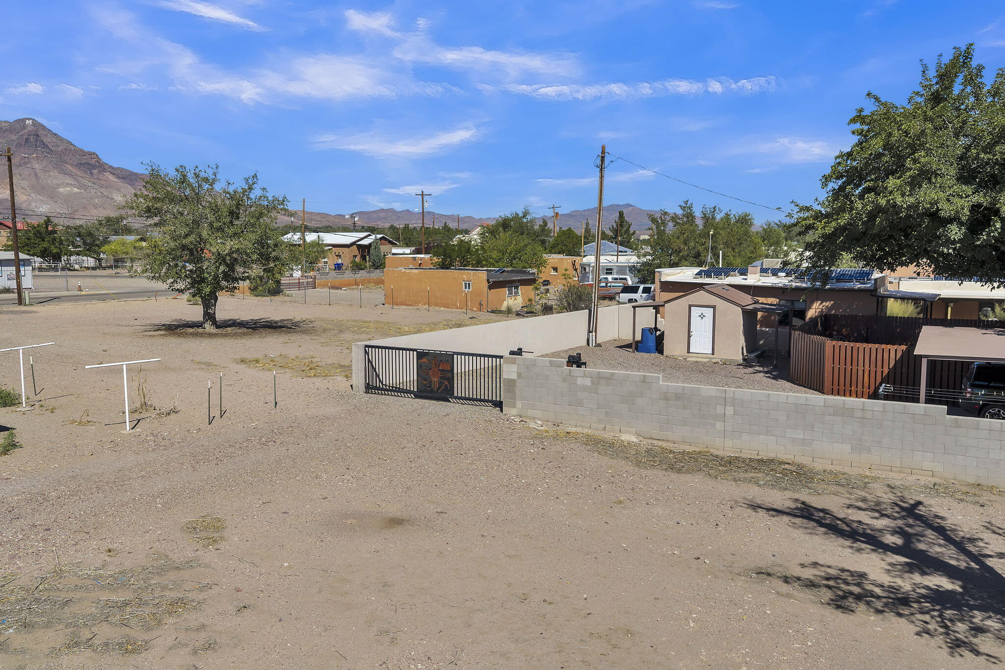 Photo 10 — 411 Eaton Avenue
