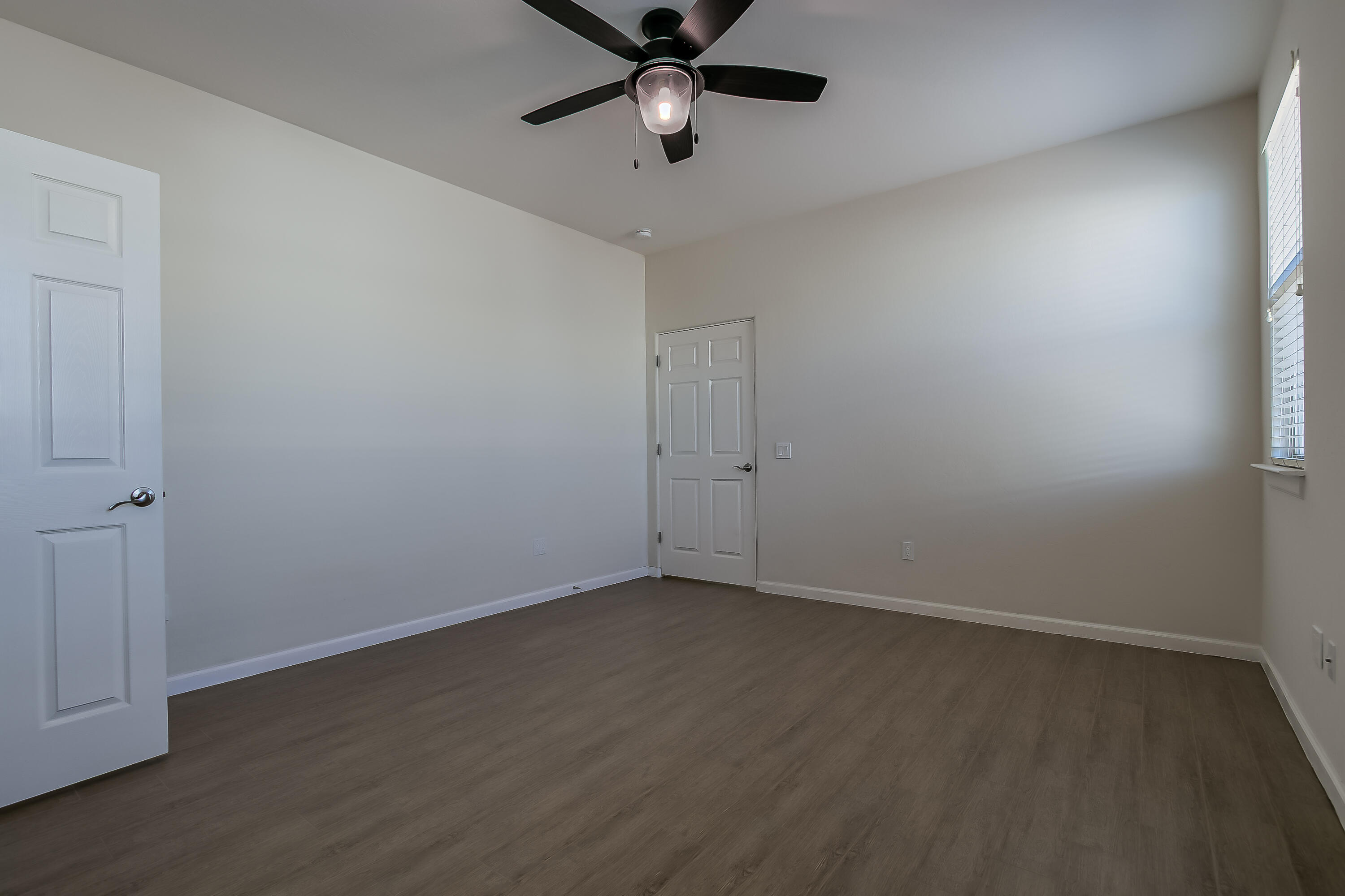 Photo 7 — 7936 E Victoria Drive NW