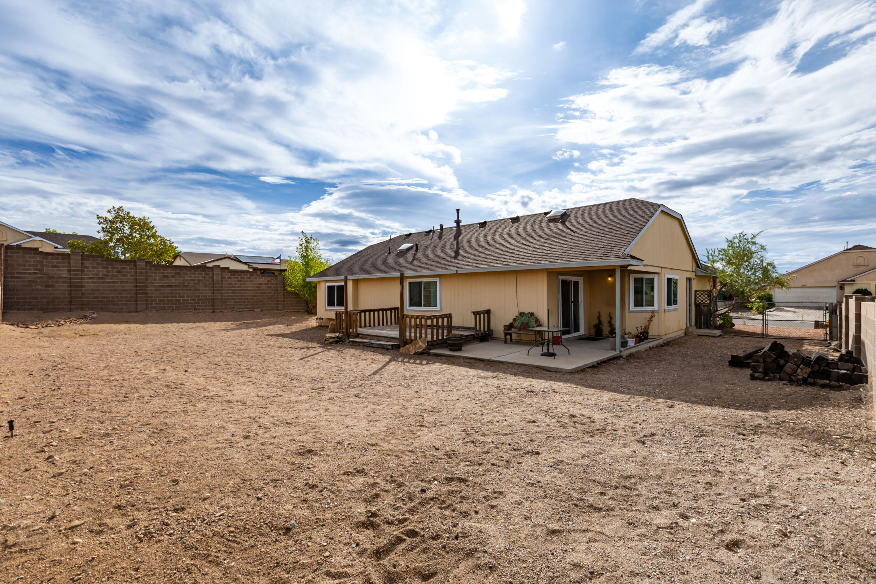 Photo 16 — 4608 Rockaway Loop NE