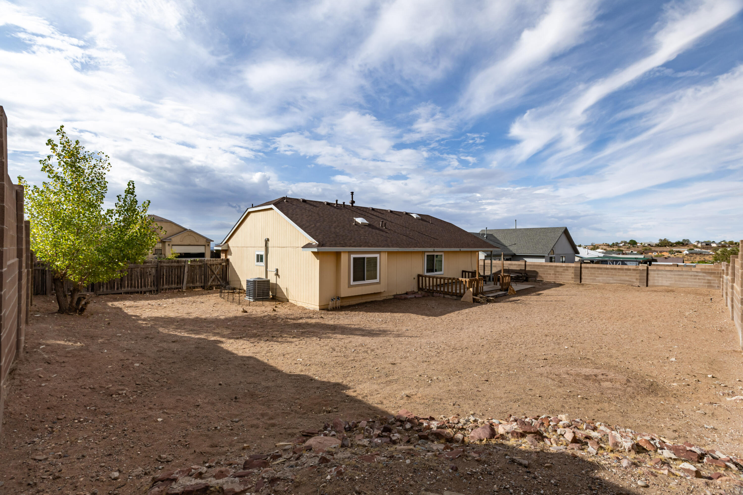 Photo 17 — 4608 Rockaway Loop NE