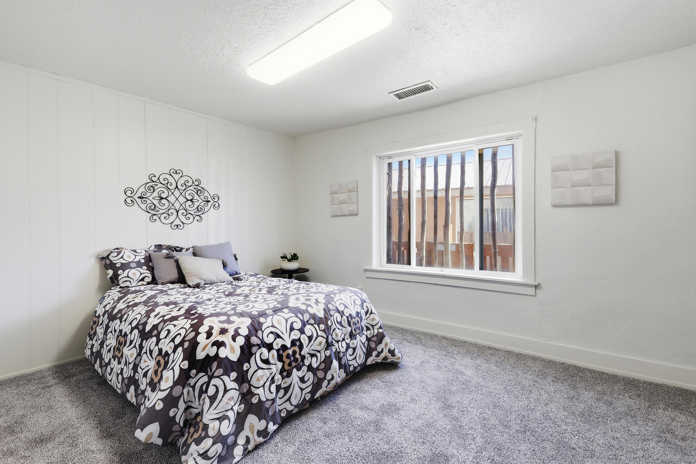 Photo 11 — 9511 4th Street NW