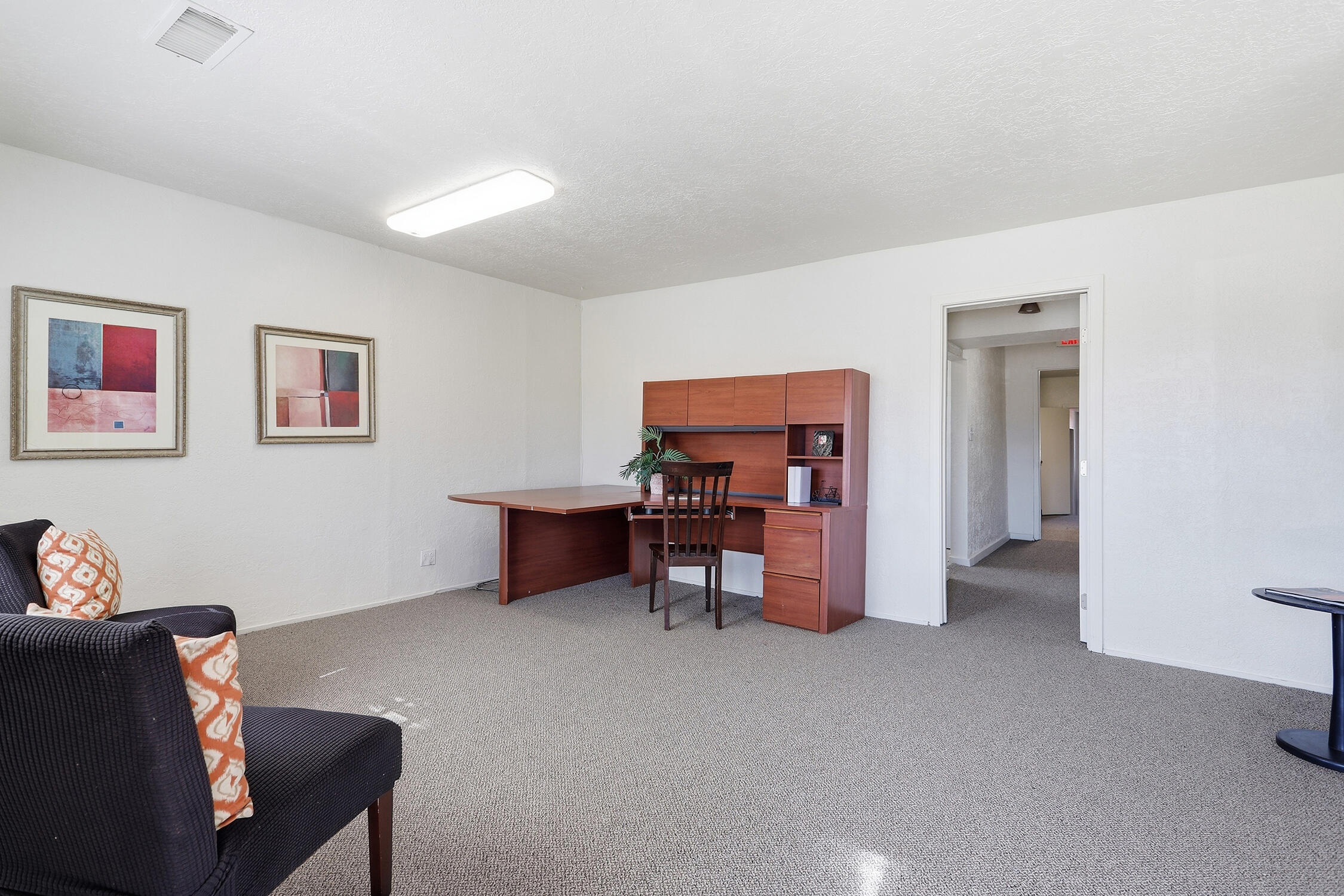 Photo 14 — 9511 4th Street NW