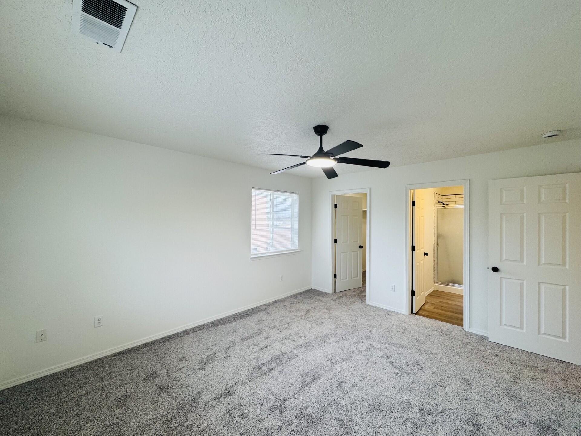 Photo 11 — 4701 Morris Street NE APT 2604