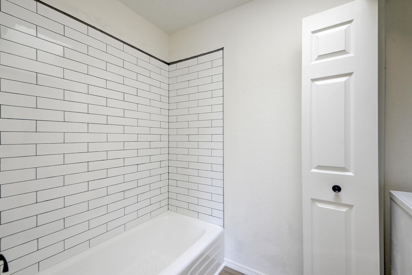 Photo 4 — 4701 Morris Street NE APT 2604