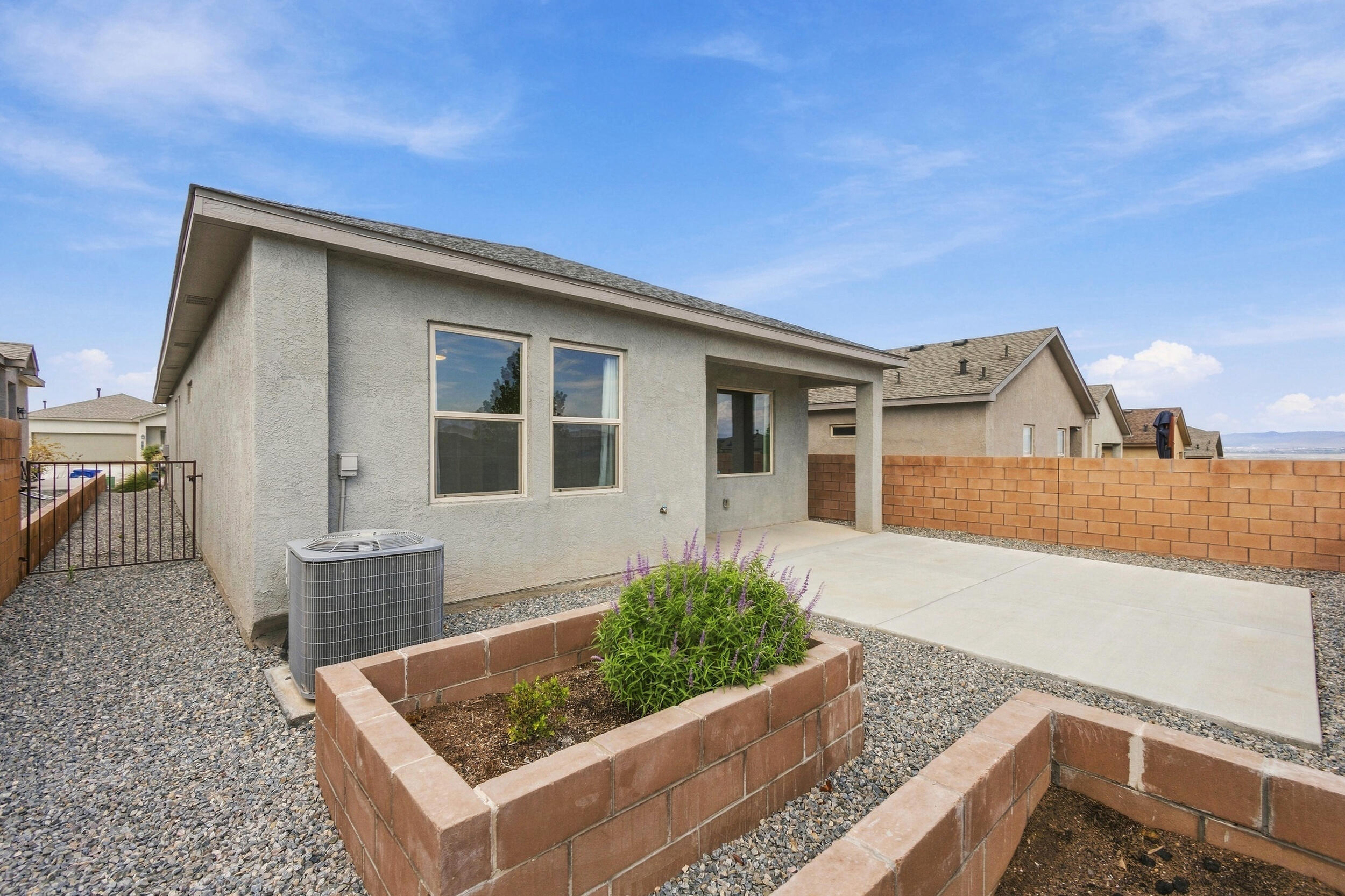 Photo 3 — 10728 Sabino Loop SW