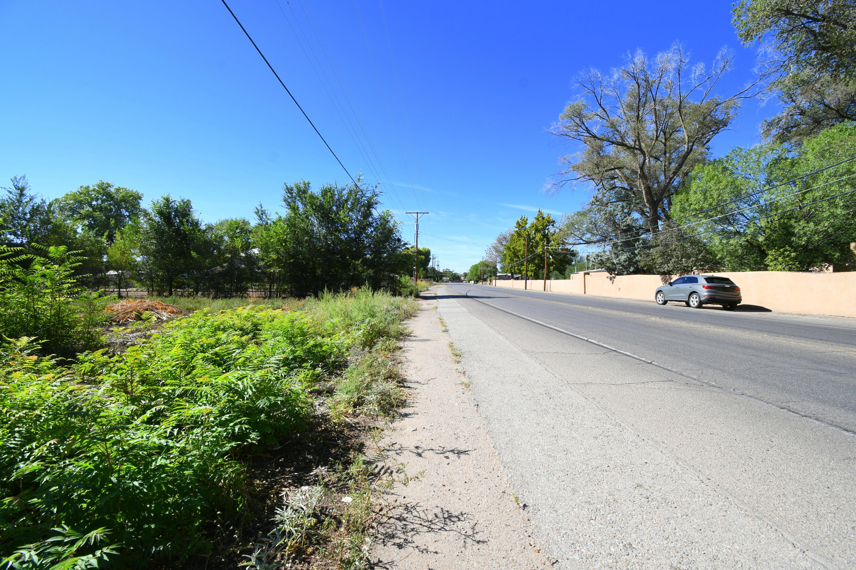 Photo 12 — 5100 Isleta Boulevard SW