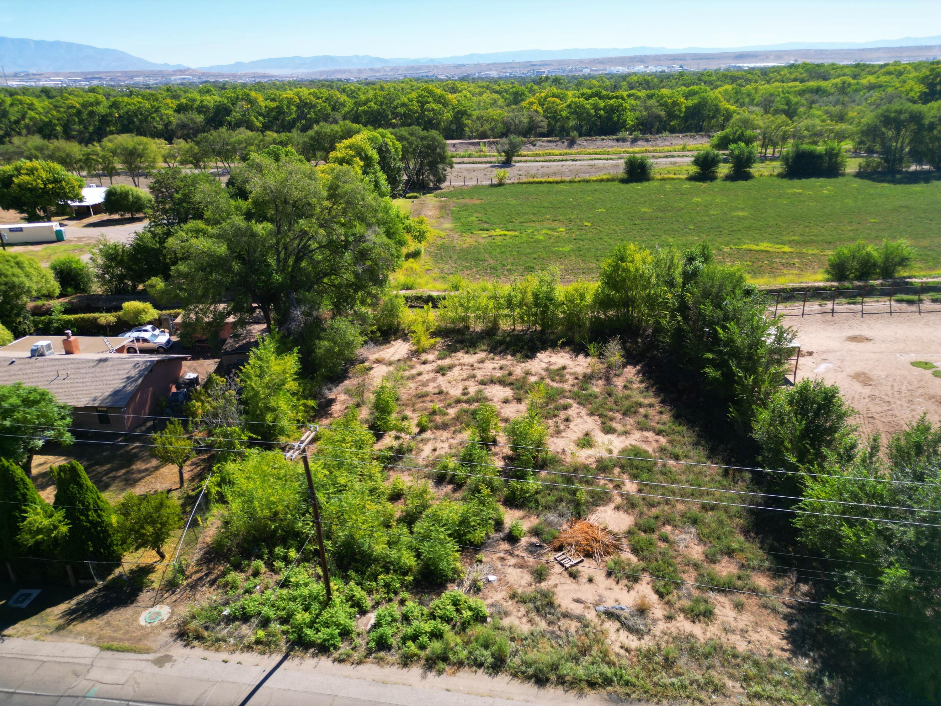 Photo 20 — 5100 Isleta Boulevard SW