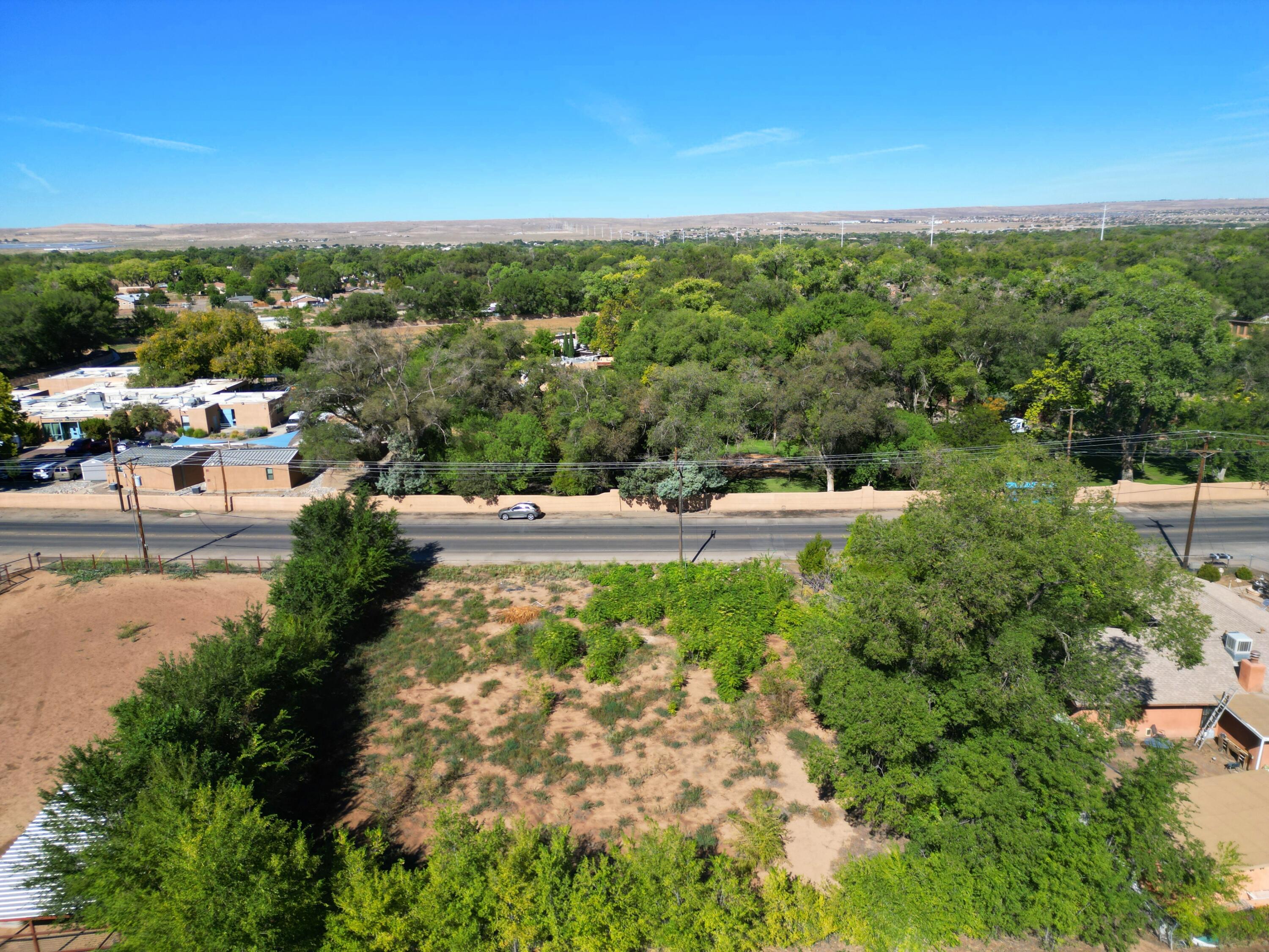 Photo 17 — 5100 Isleta Boulevard SW