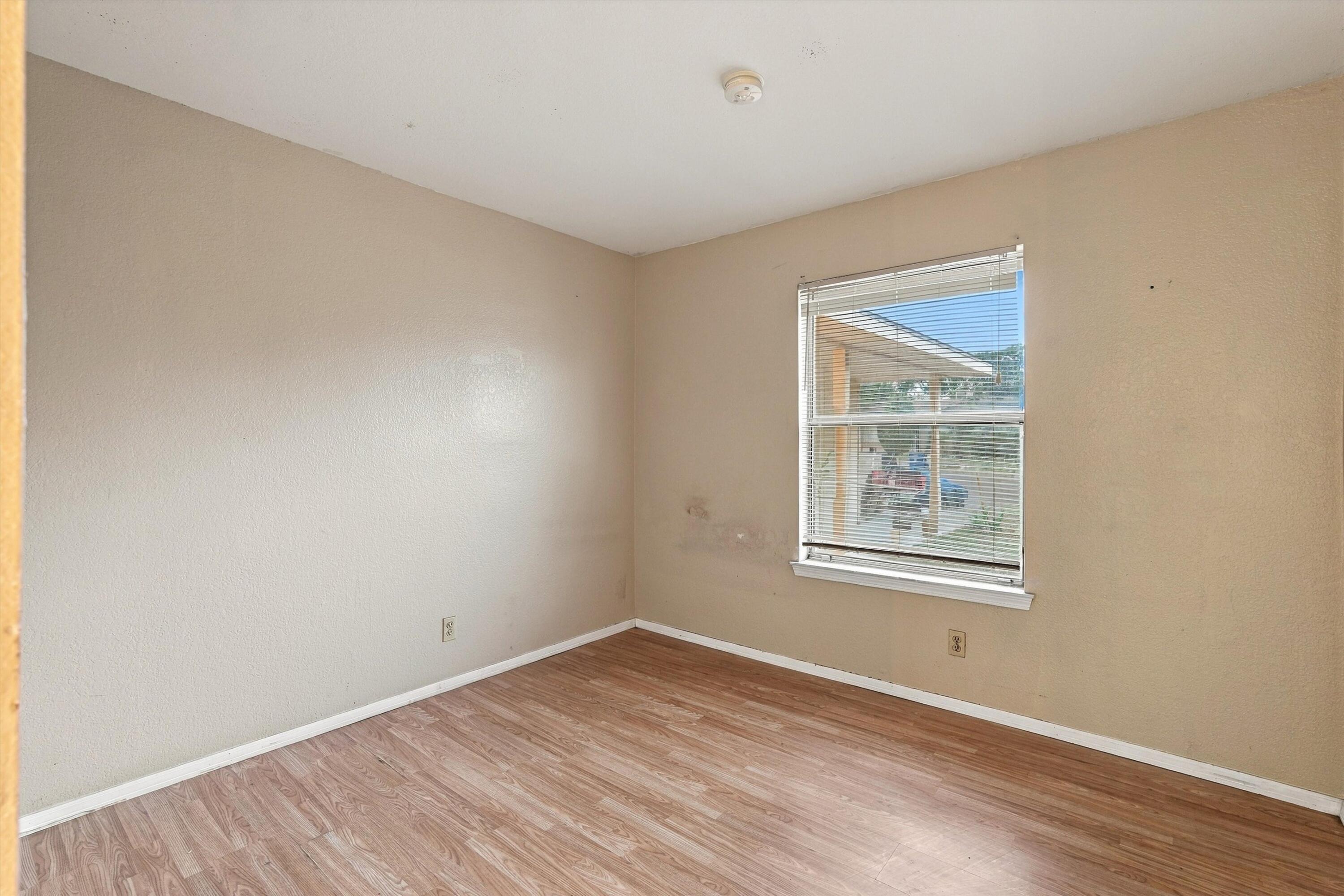 Photo 18 — 12737 Tomlinson Drive SE