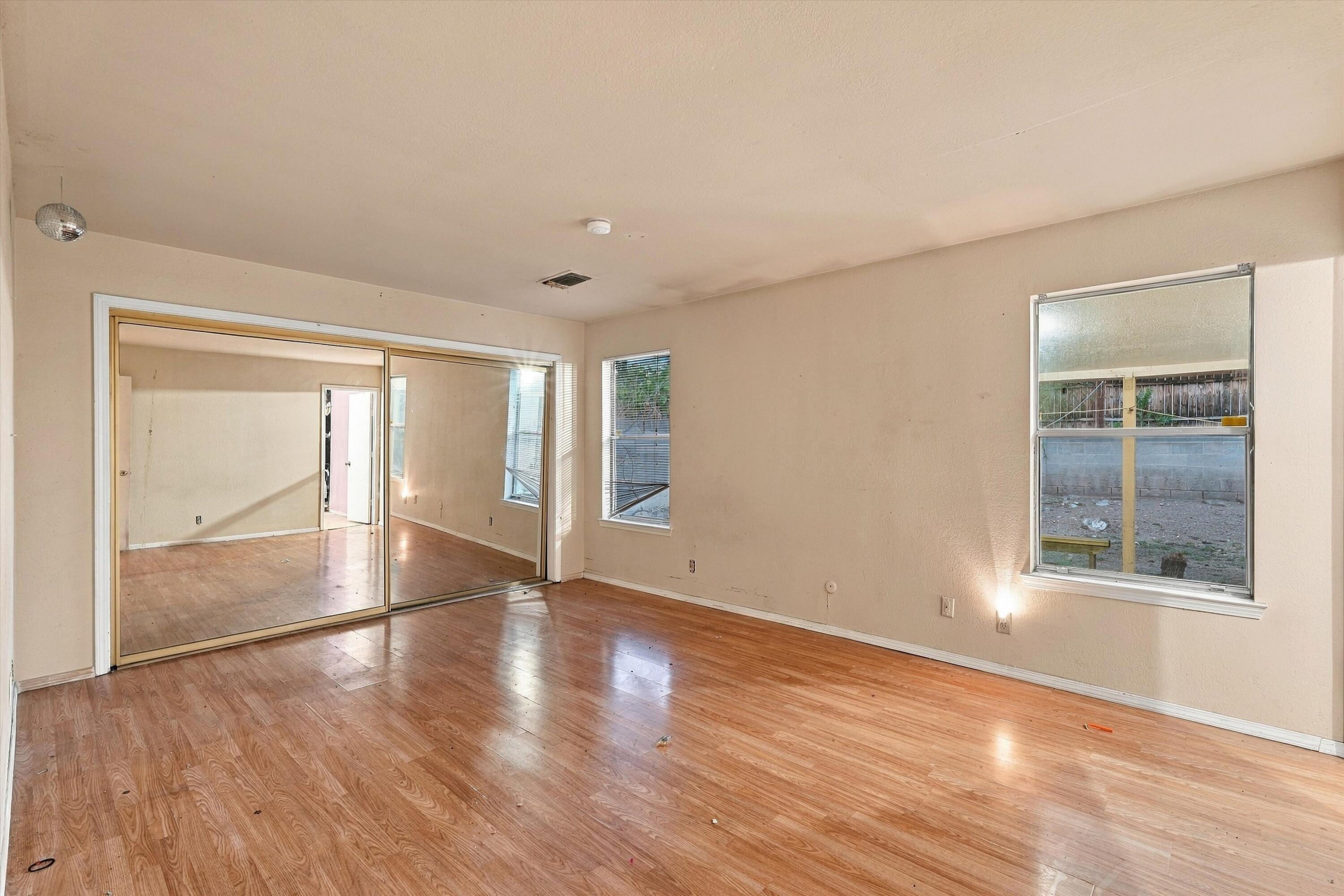 Photo 12 — 12737 Tomlinson Drive SE