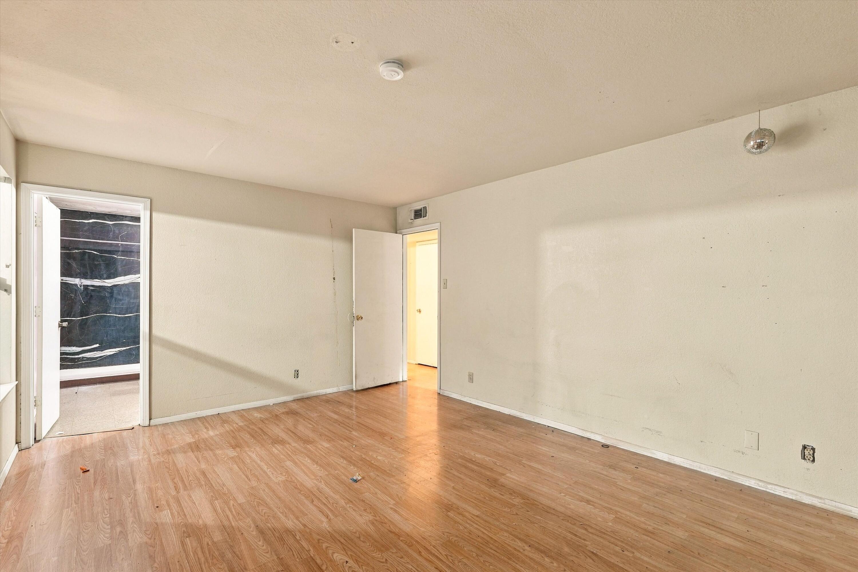 Photo 11 — 12737 Tomlinson Drive SE