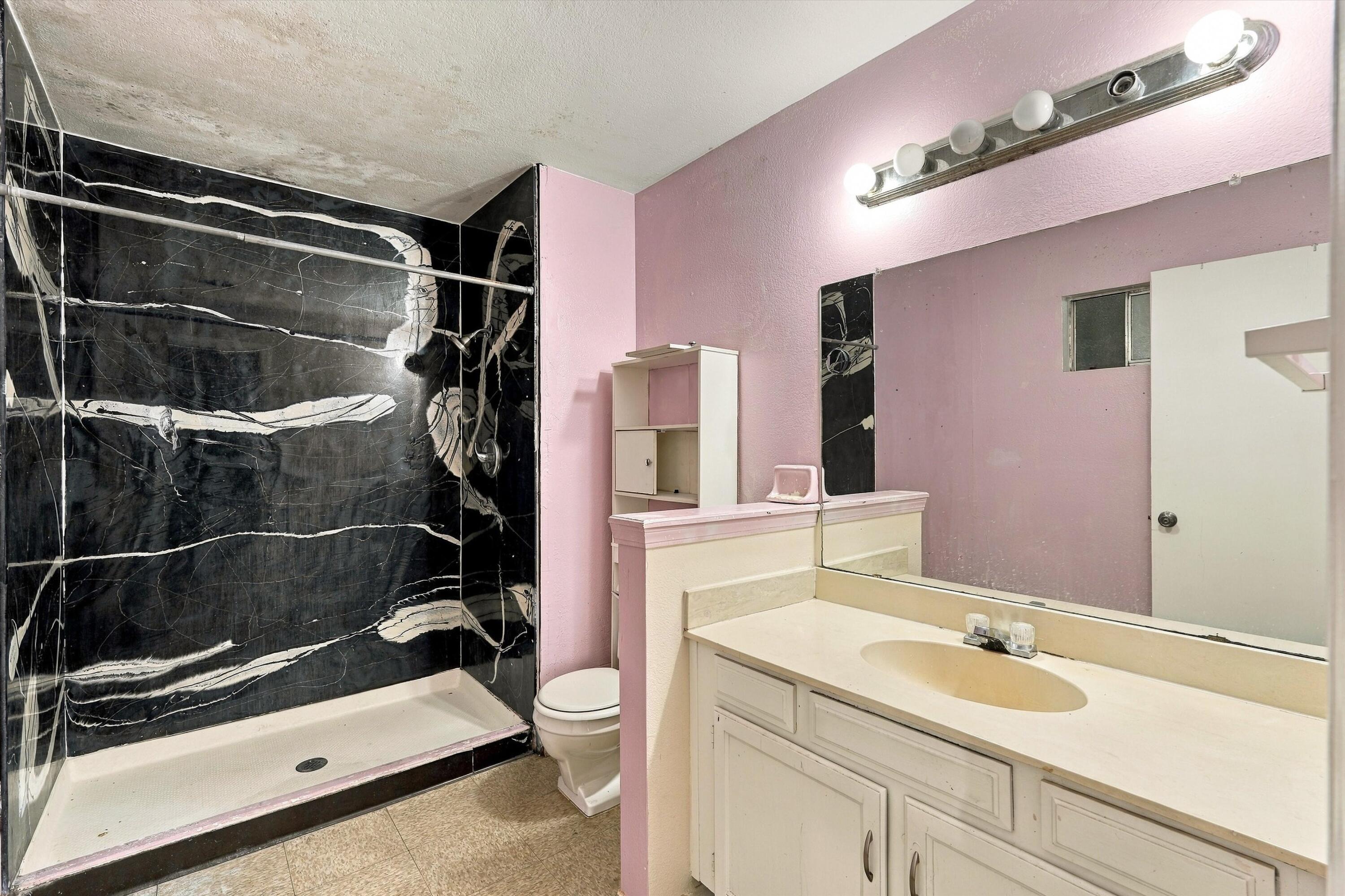 Photo 10 — 12737 Tomlinson Drive SE