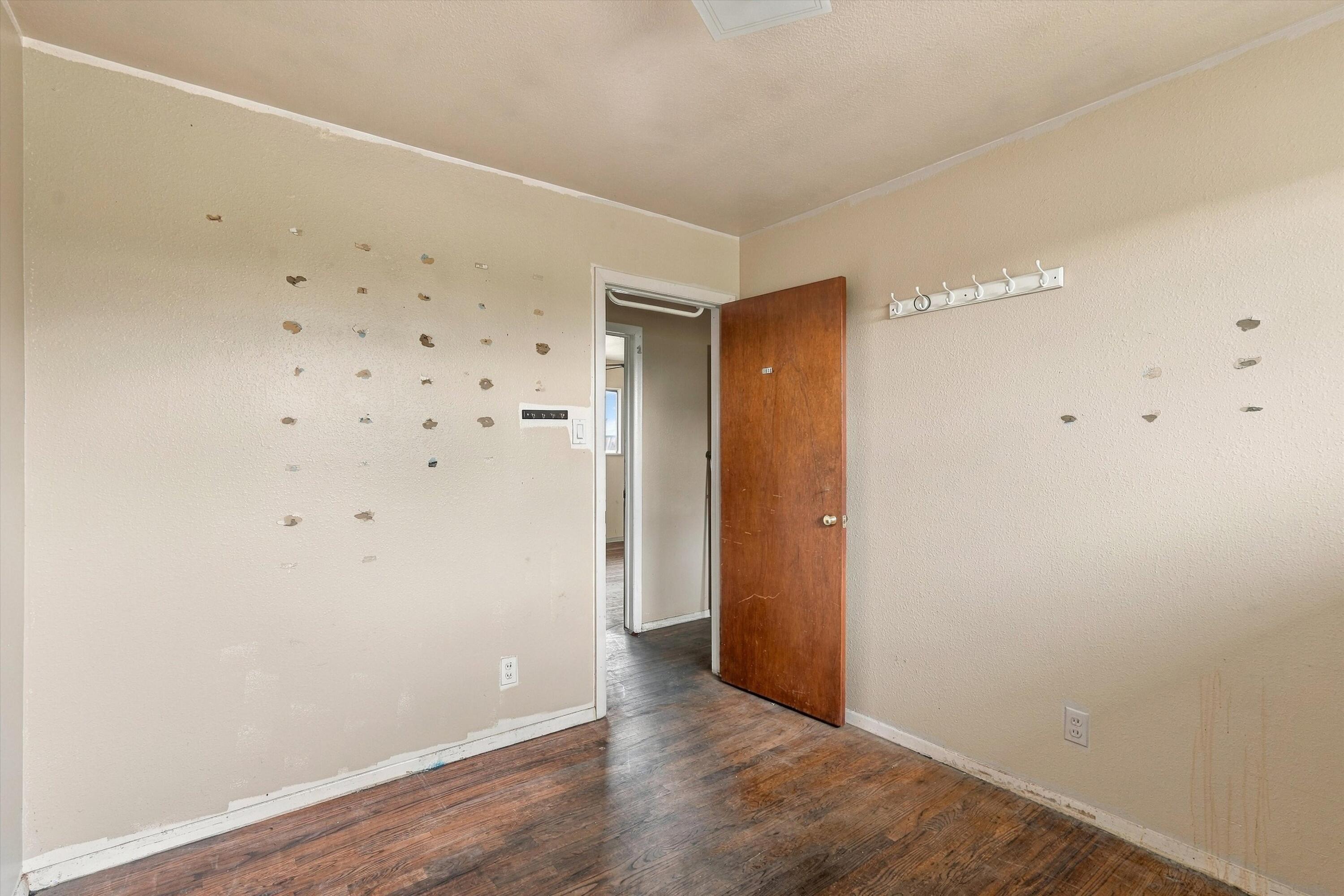 Photo 18 — 10516 Lexington Avenue NE