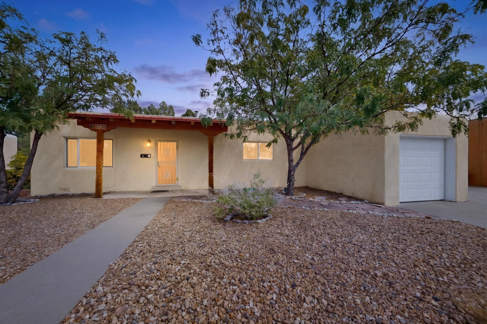 1728 Bryn Mawr Drive NE, Albuquerque, NM 87106