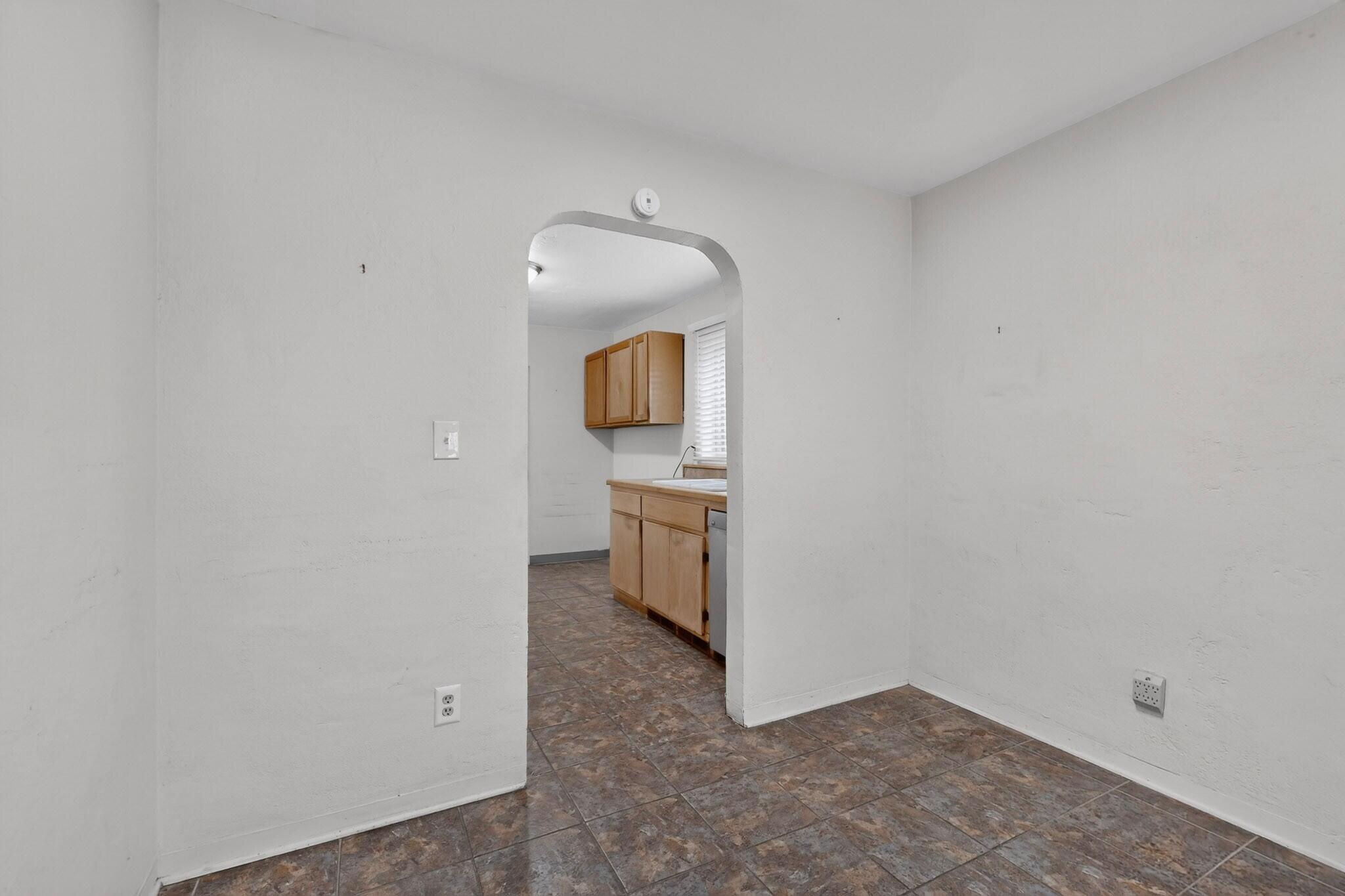 Photo 6 — 1728 Bryn Mawr Drive NE