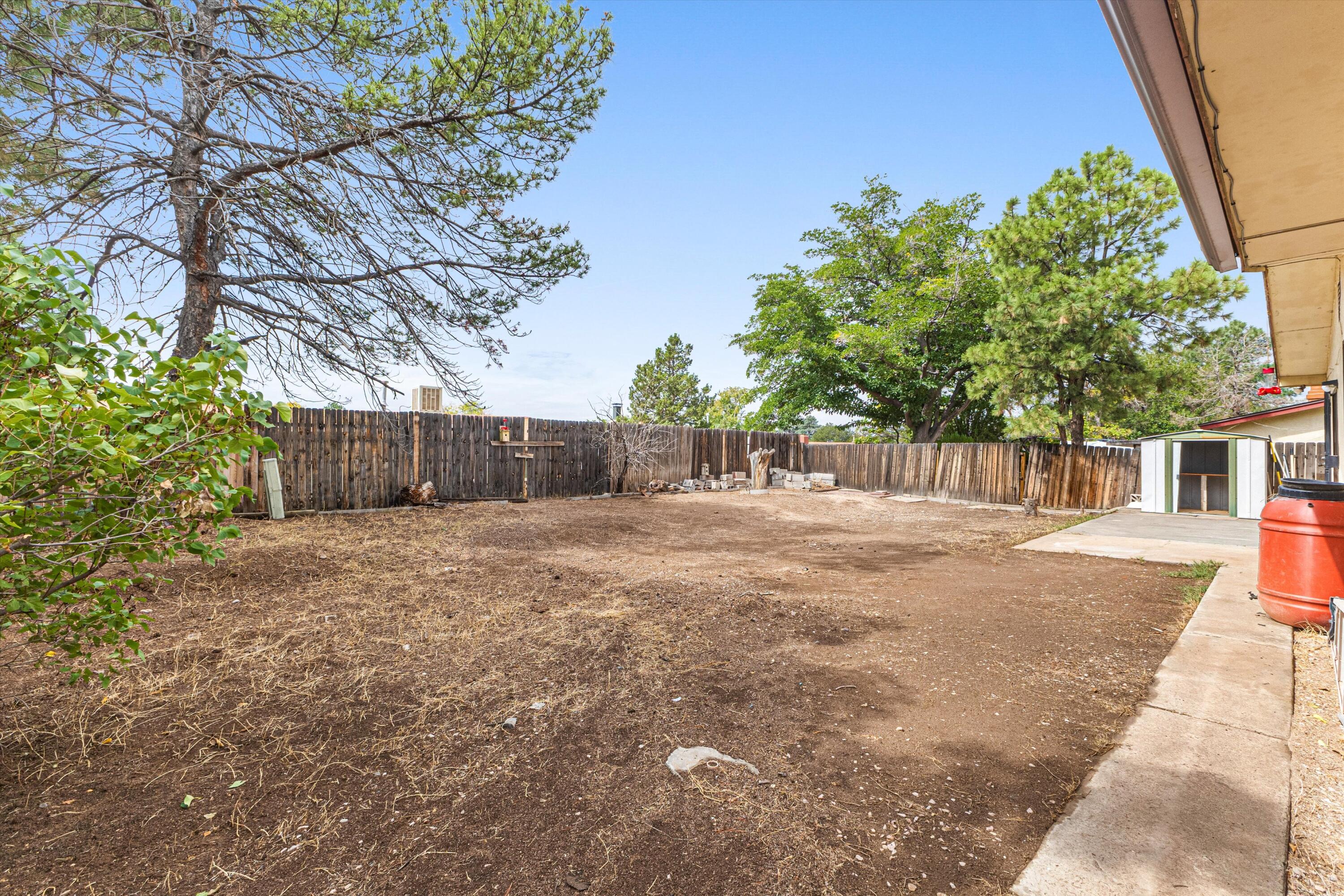 Photo 4 — 7216 Derickson Avenue NE