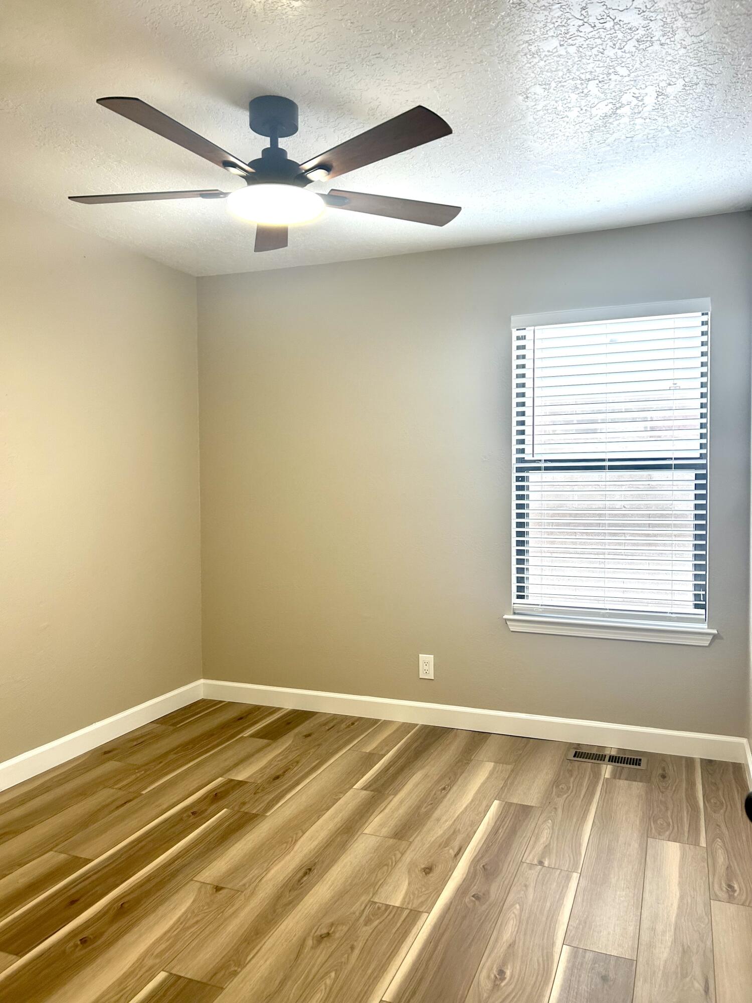 Photo 3 — 5906 Painted Pony Drive NW