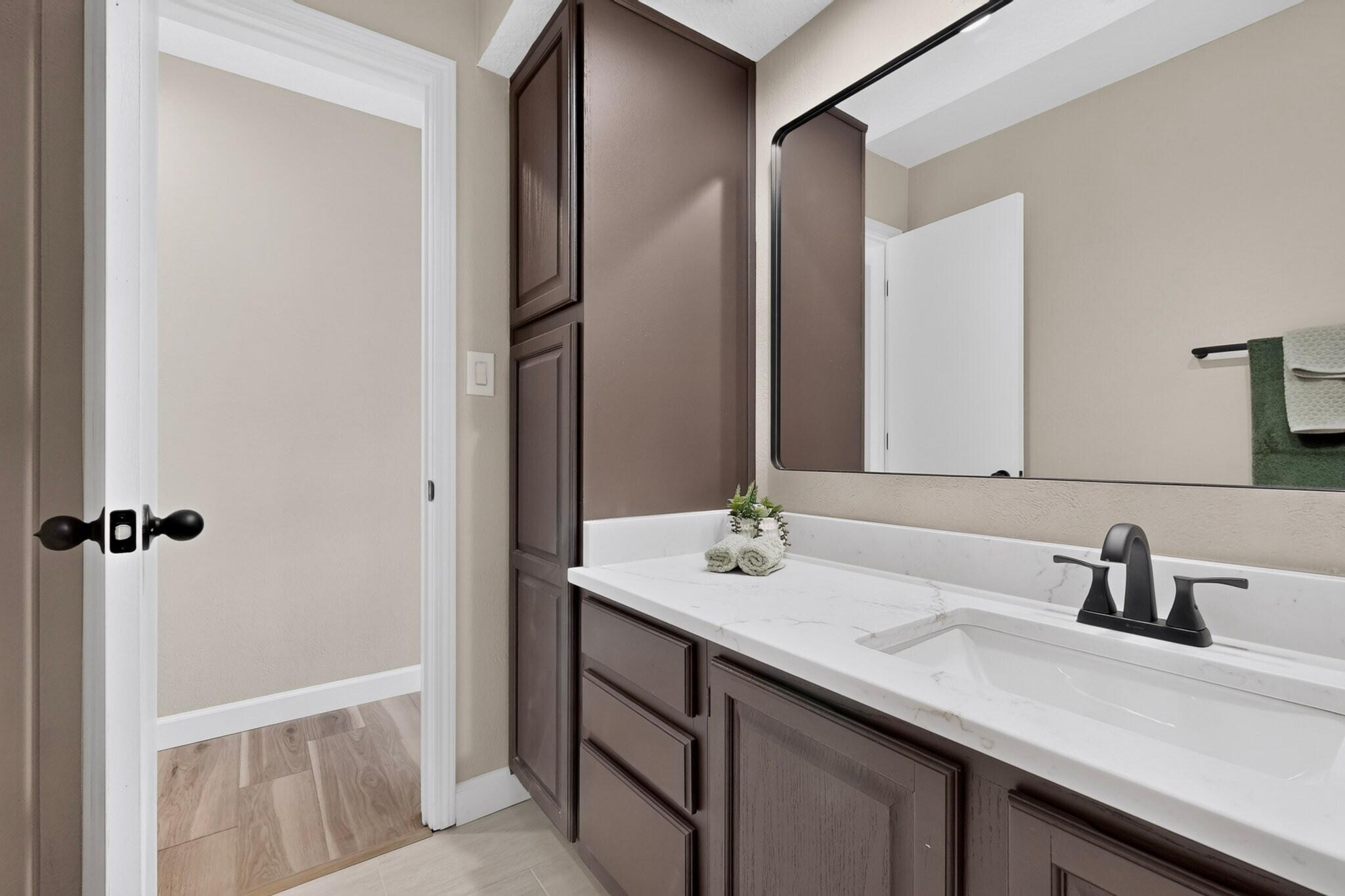 Photo 12 — 5906 Painted Pony Drive NW