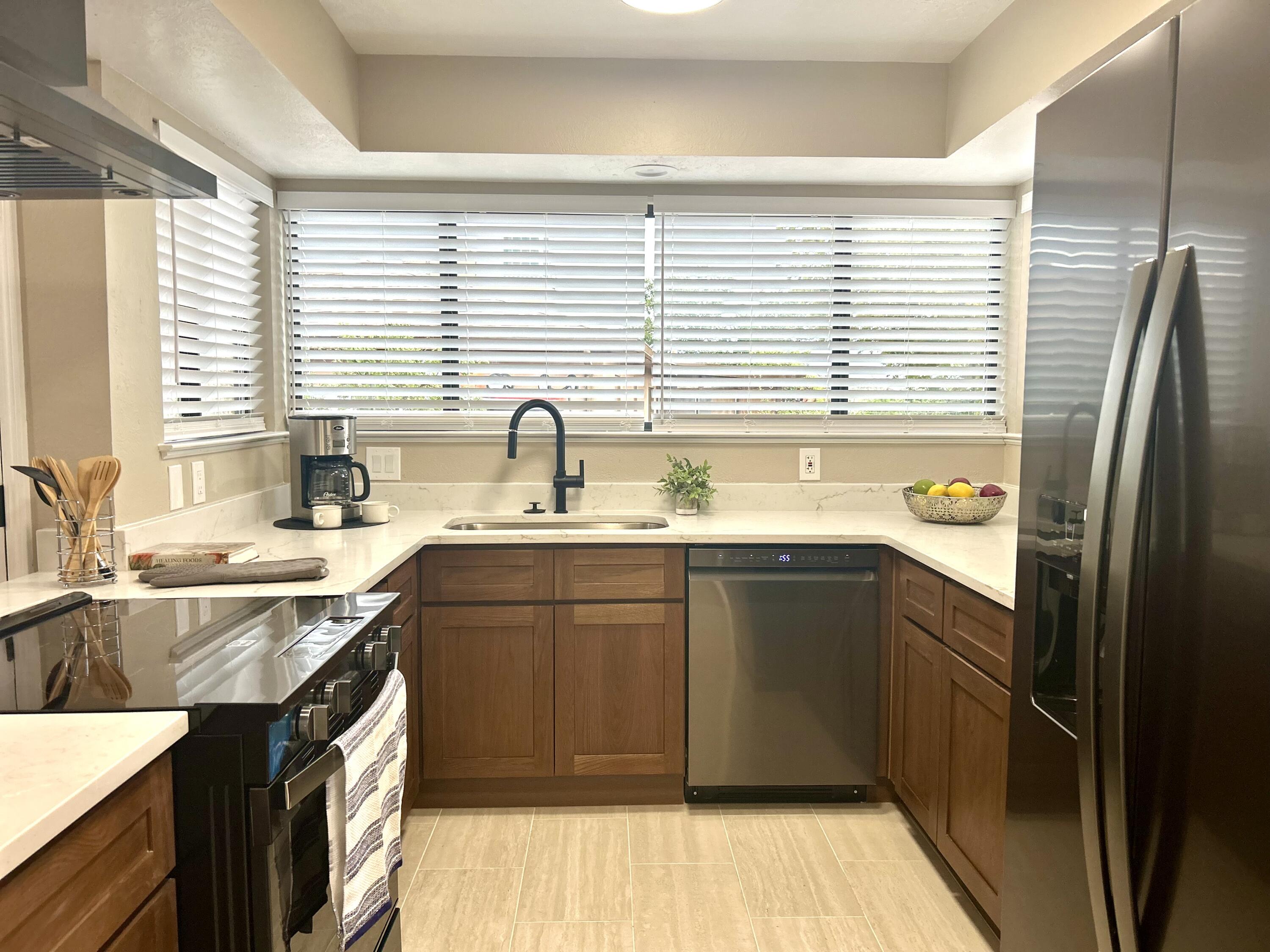 Photo 11 — 5906 Painted Pony Drive NW