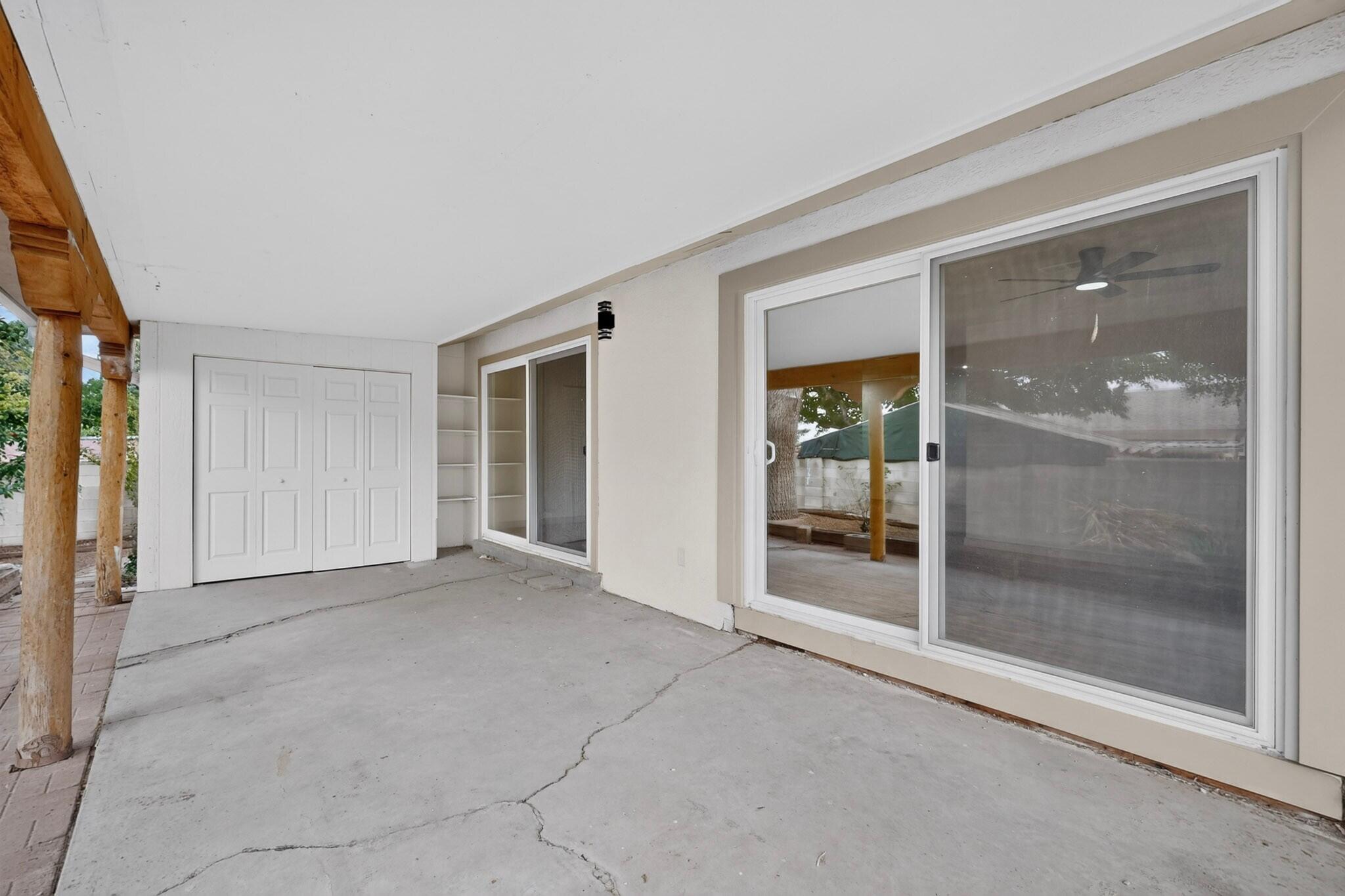 Photo 15 — 421 N La Veta Drive NE