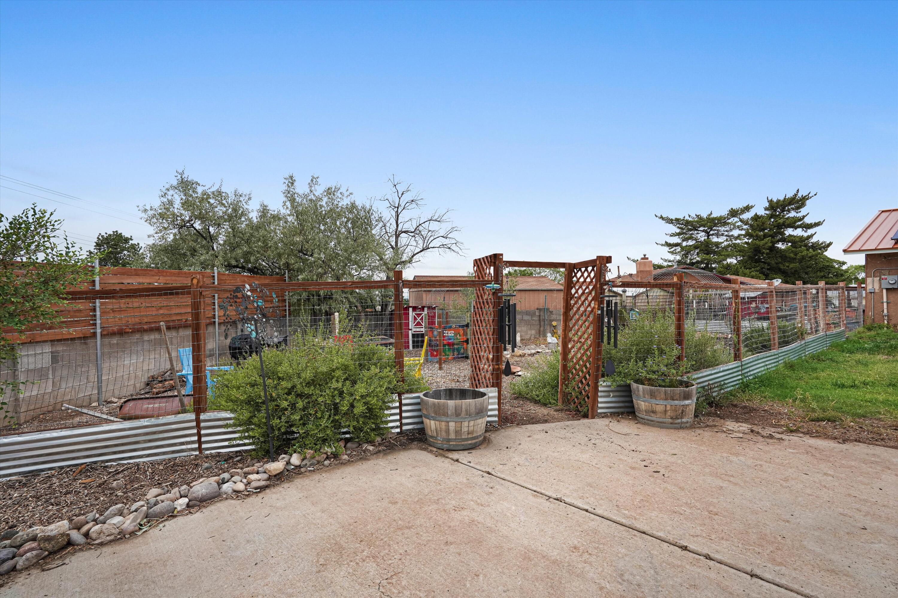Photo 12 — 3720 Big Bend Road NE