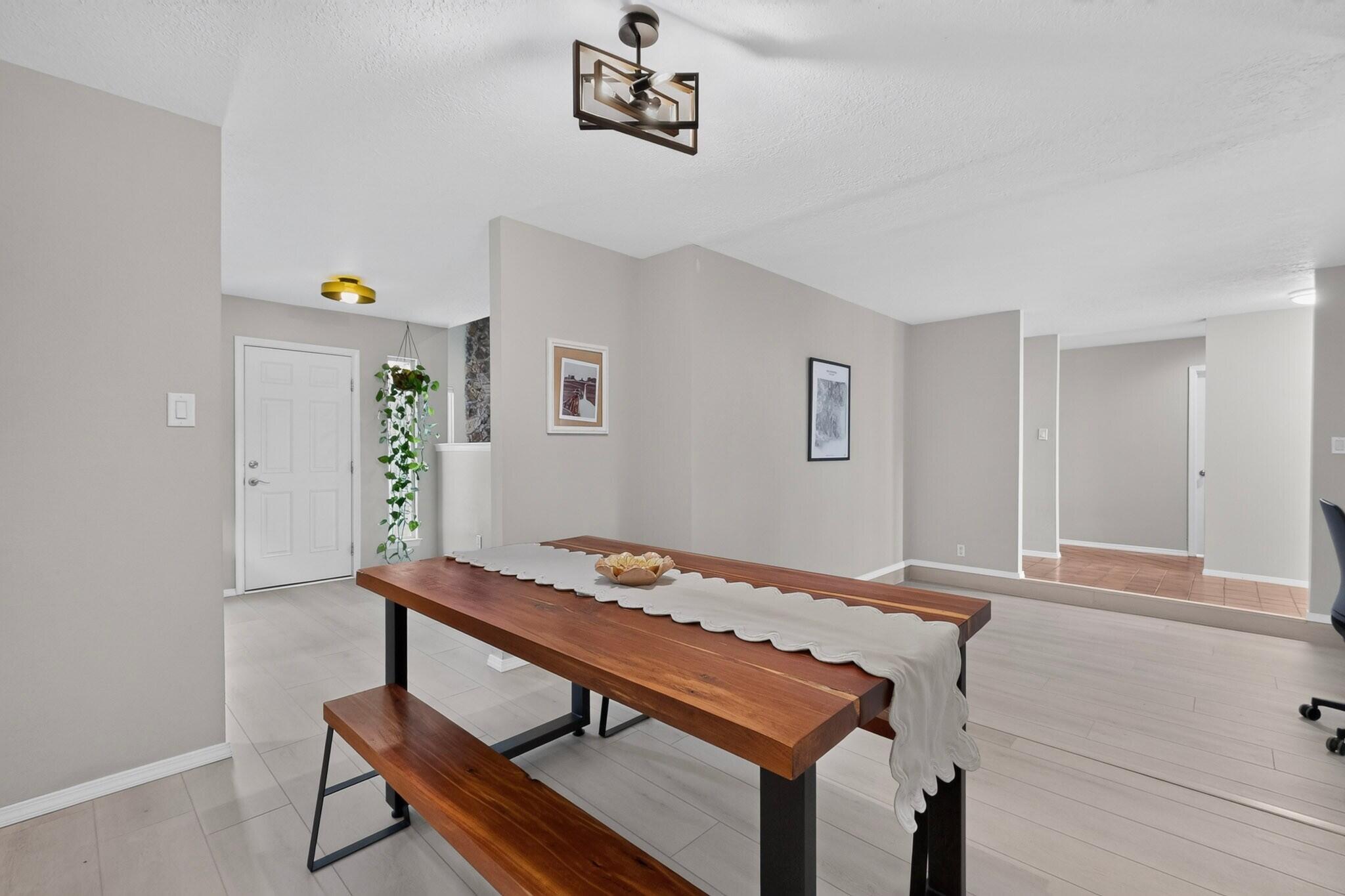 Photo 19 — 12212 Lexington Avenue NE