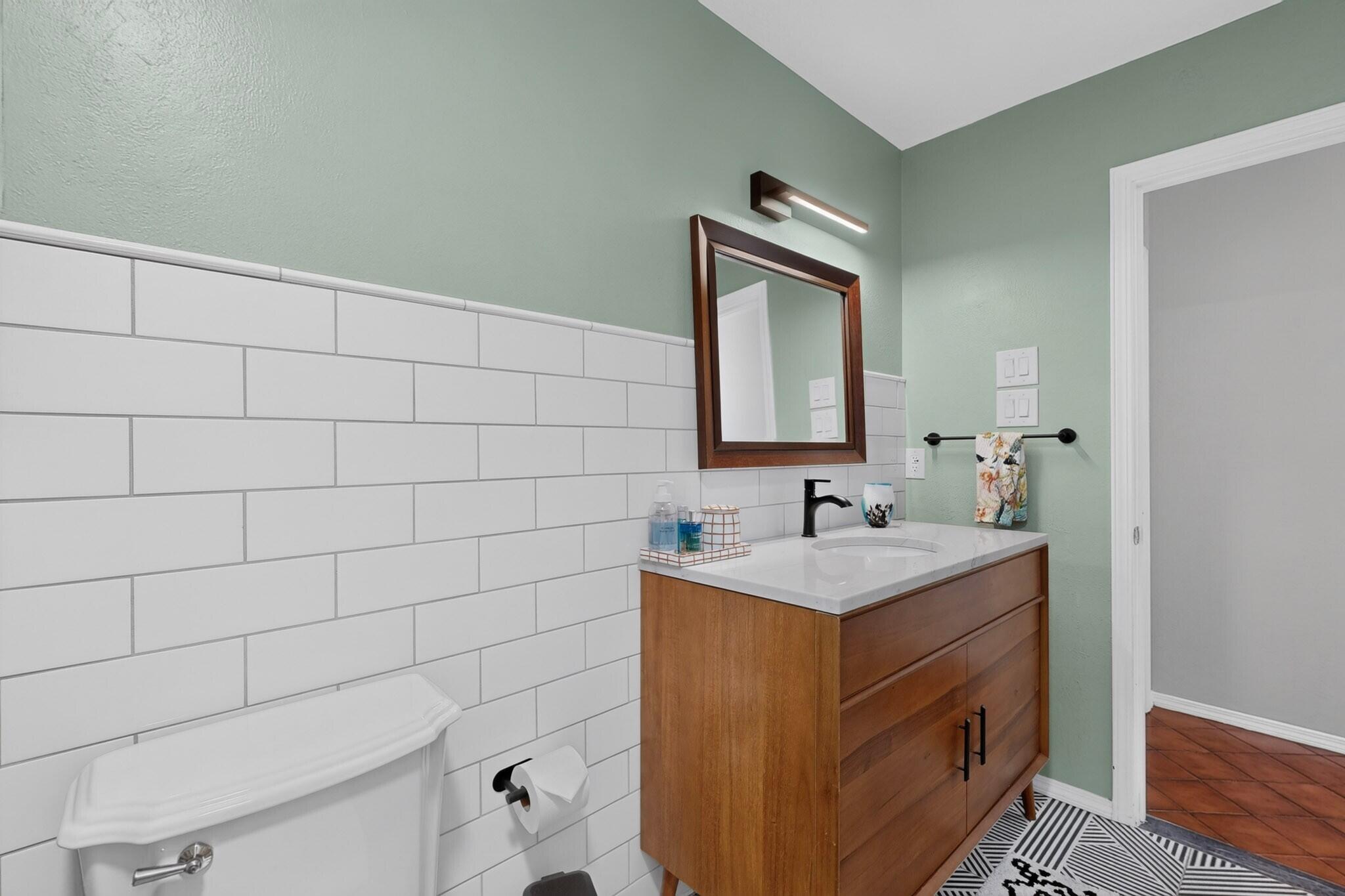 Photo 4 — 12212 Lexington Avenue NE