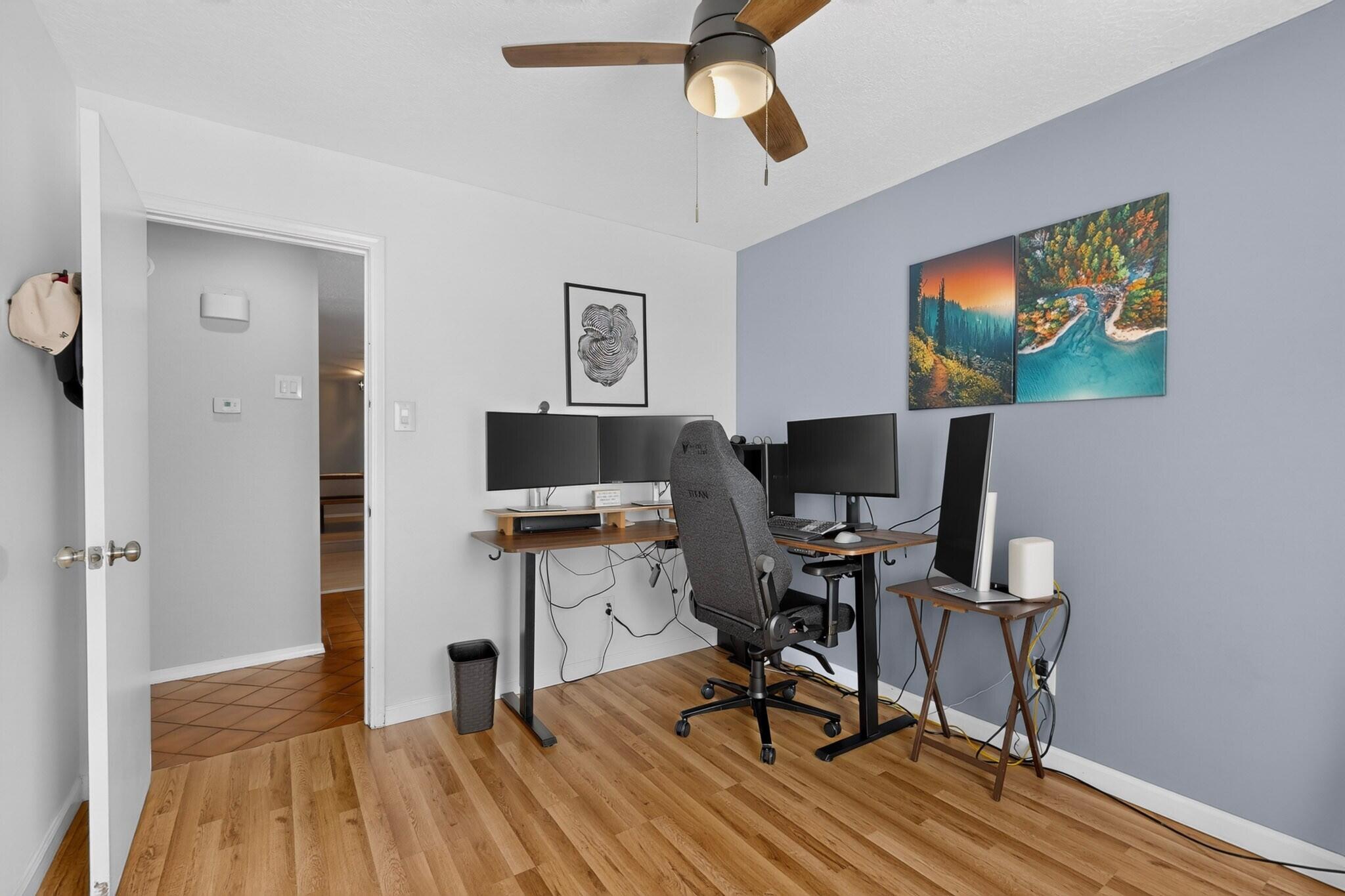 Photo 6 — 12212 Lexington Avenue NE