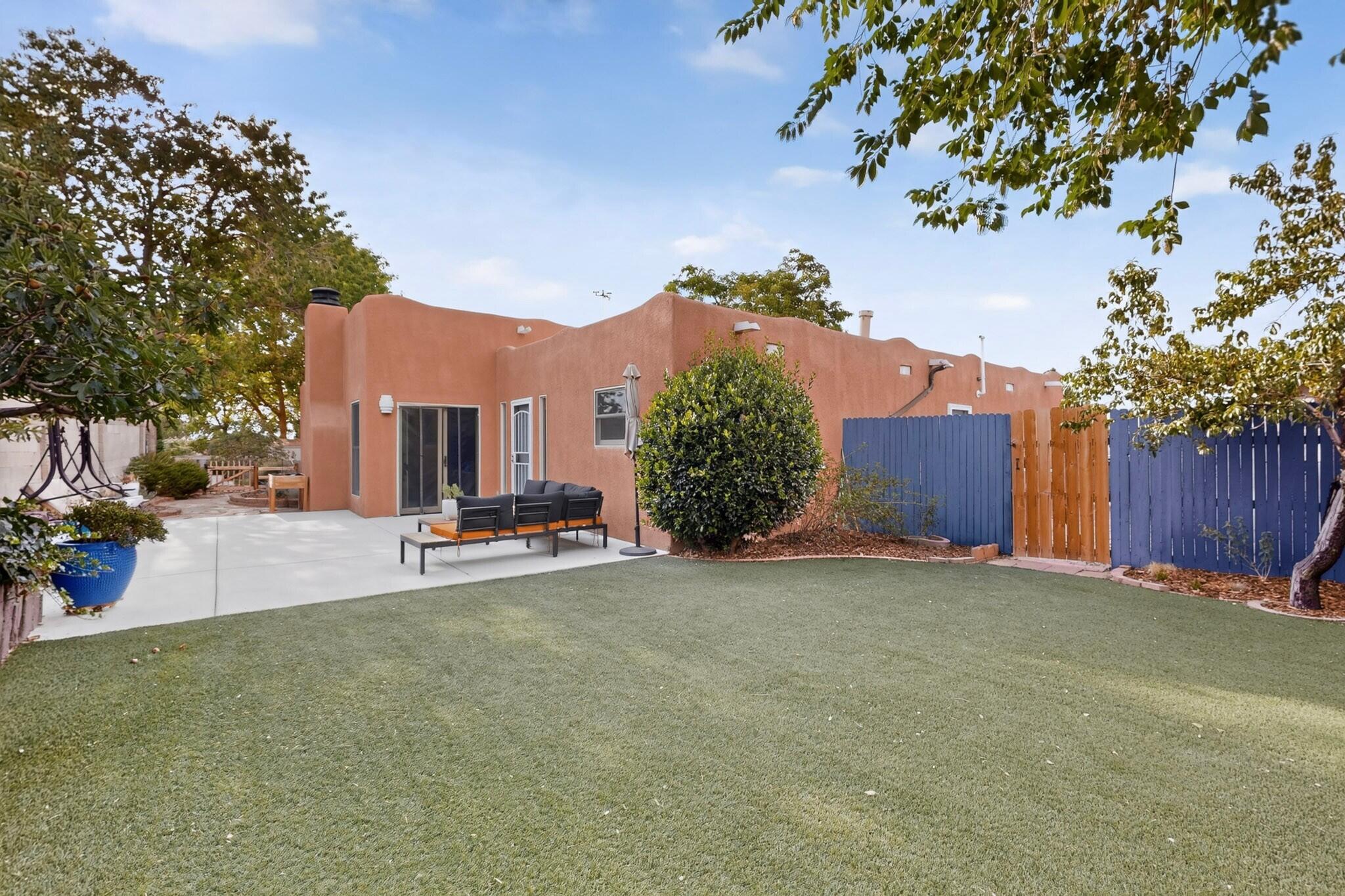 Photo 12 — 12212 Lexington Avenue NE