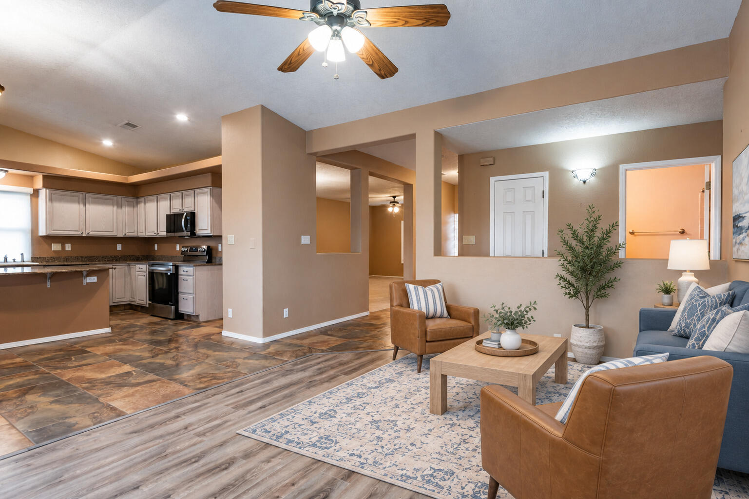 Photo 5 — 6921 Glen Hills Drive NE