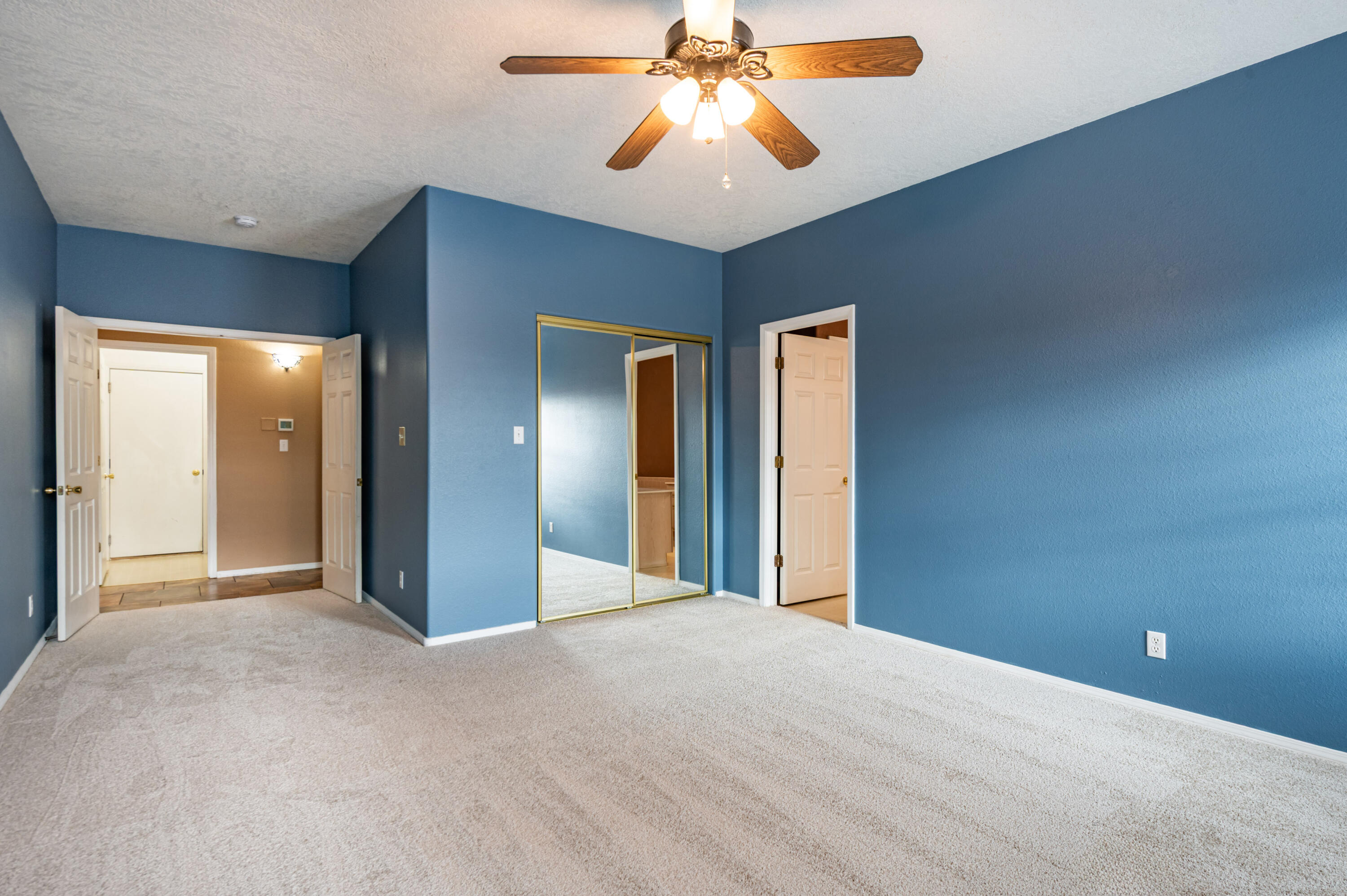 Photo 10 — 6921 Glen Hills Drive NE