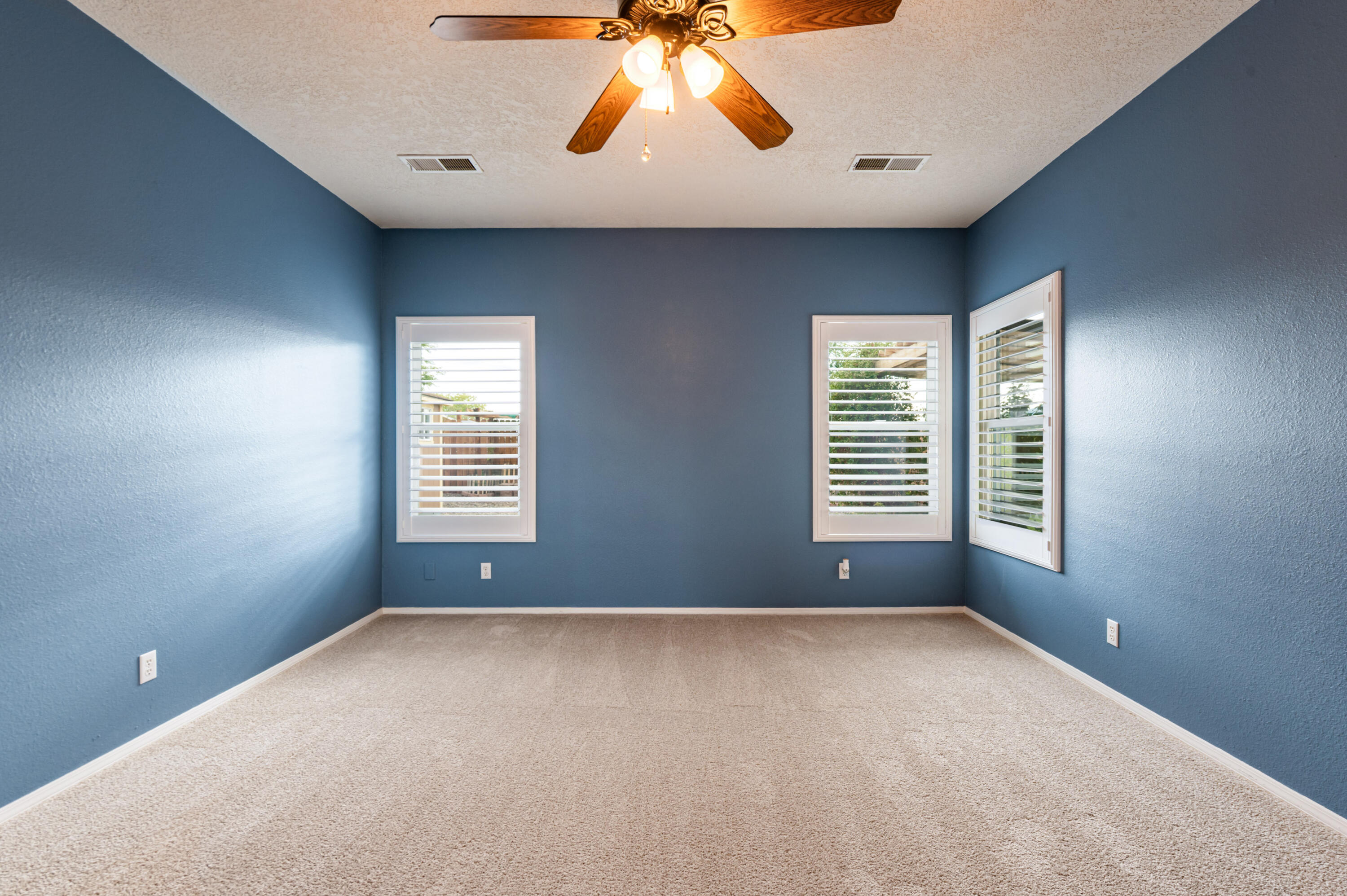 Photo 14 — 6921 Glen Hills Drive NE