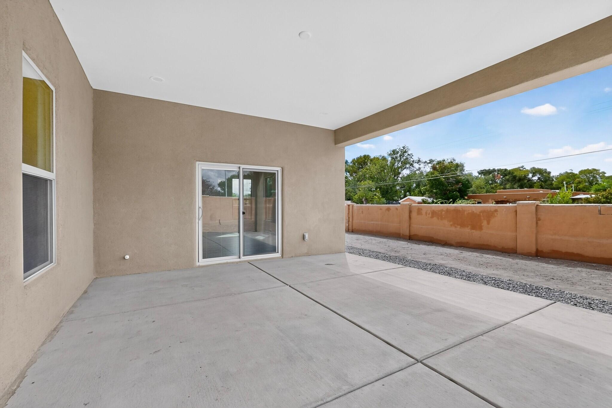 Photo 17 — 335 Manuel Sanchez Place SW