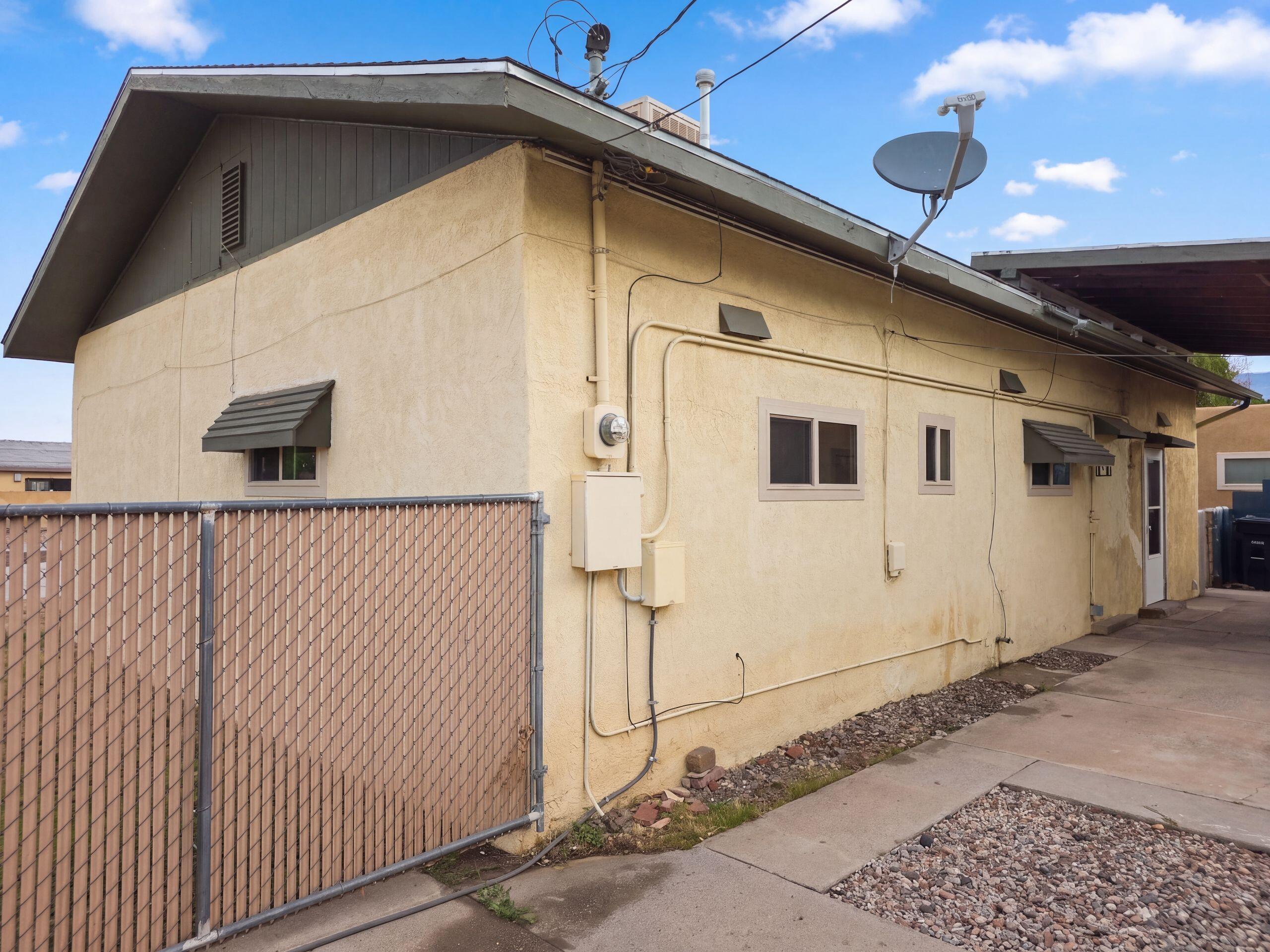 Photo 2 — 9222 Aztec Road NE