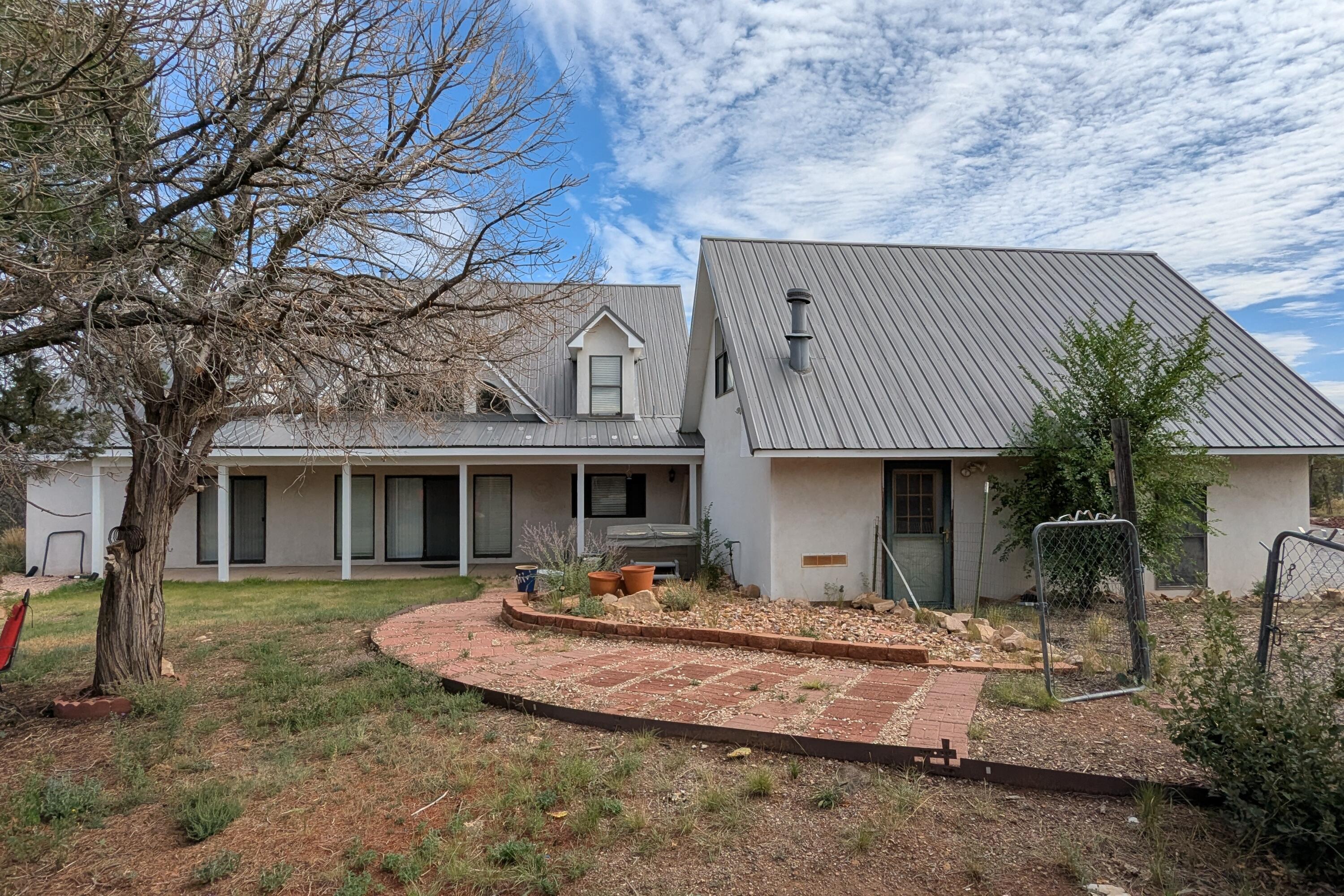 Photo 3 — 4 Quail Run Court